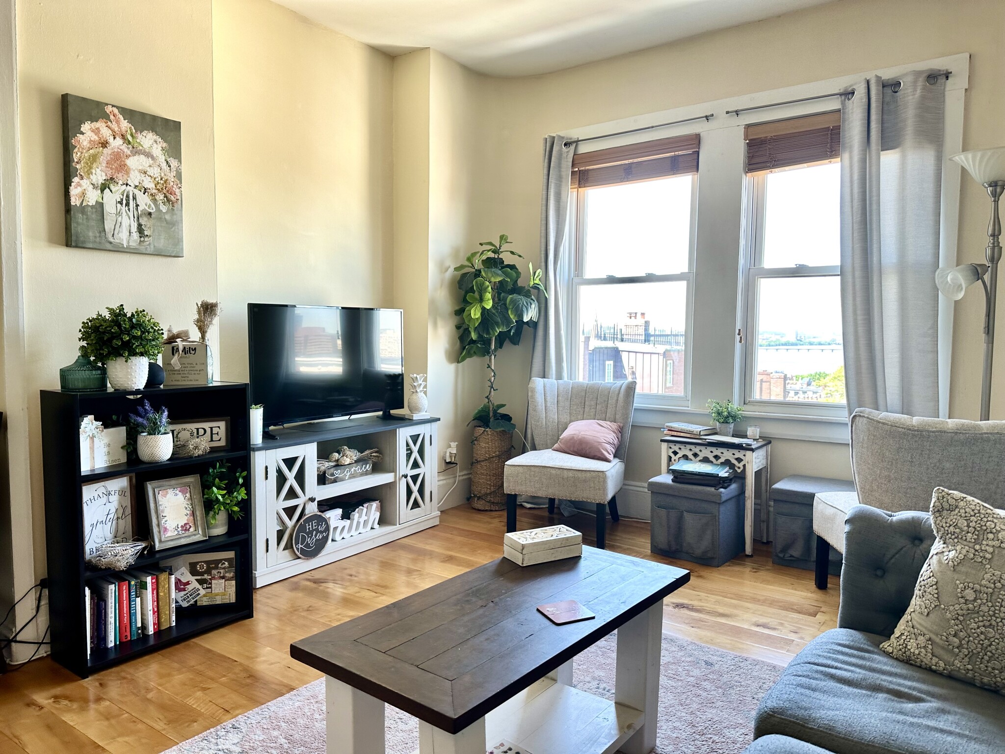 108 Myrtle St, Beacon Hill