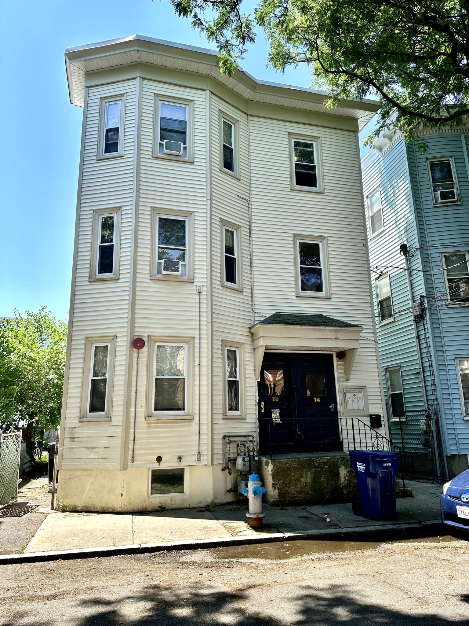 12-14 Marcella, Wellington-Harrington