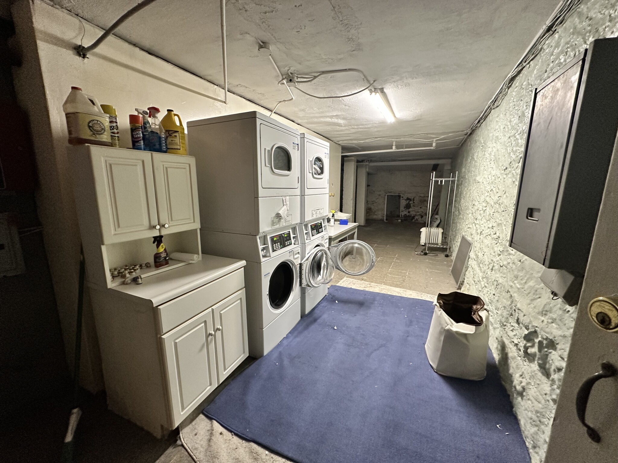 1748 Beacon St, Washington Square