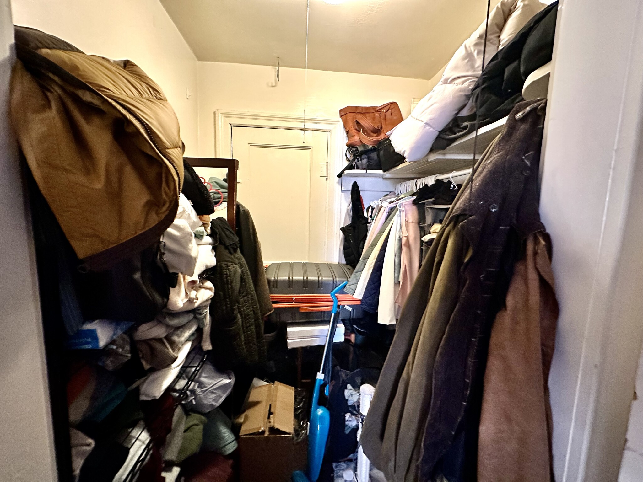 1748 Beacon St, Washington Square