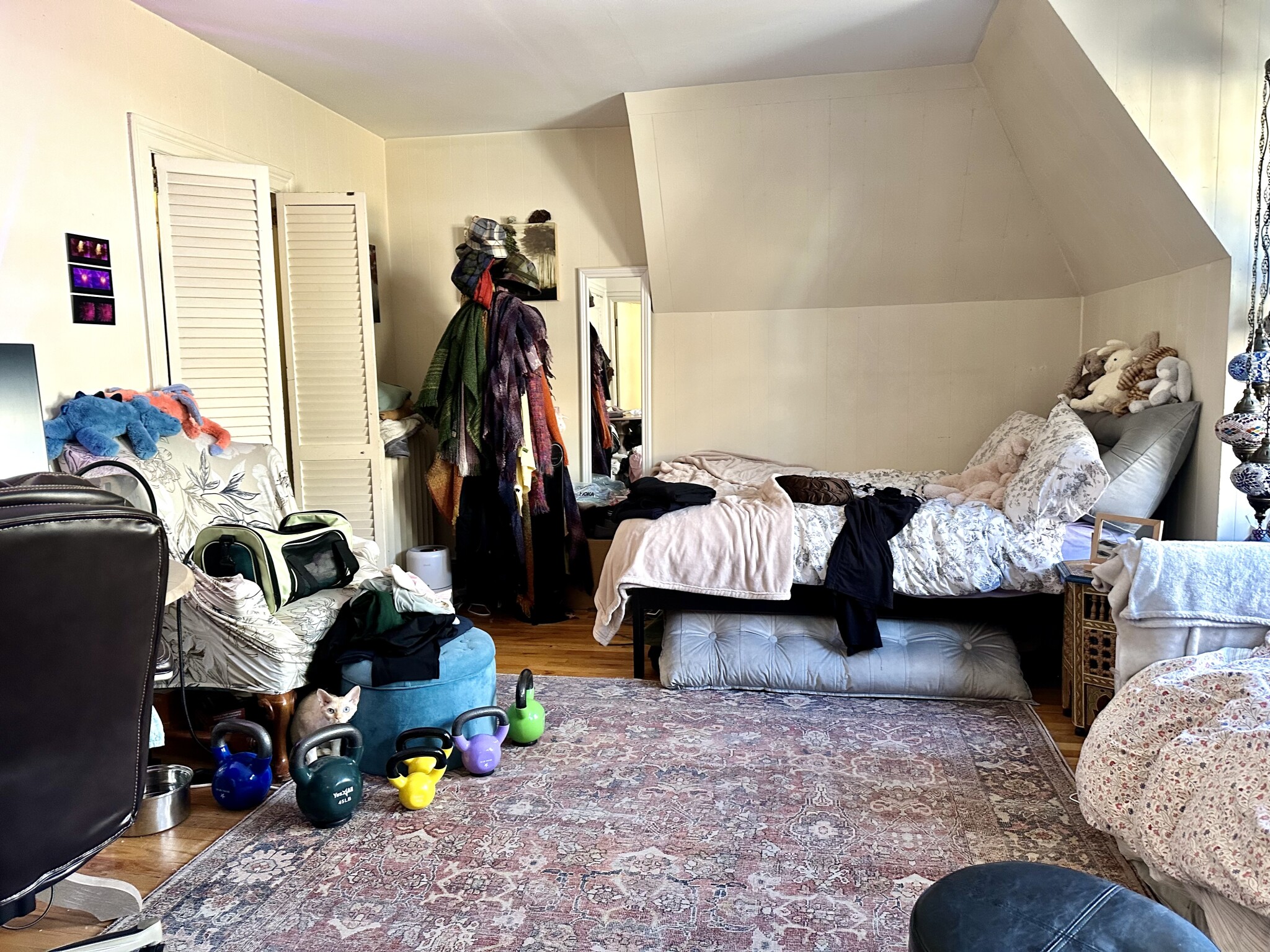 1748 Beacon St, Washington Square