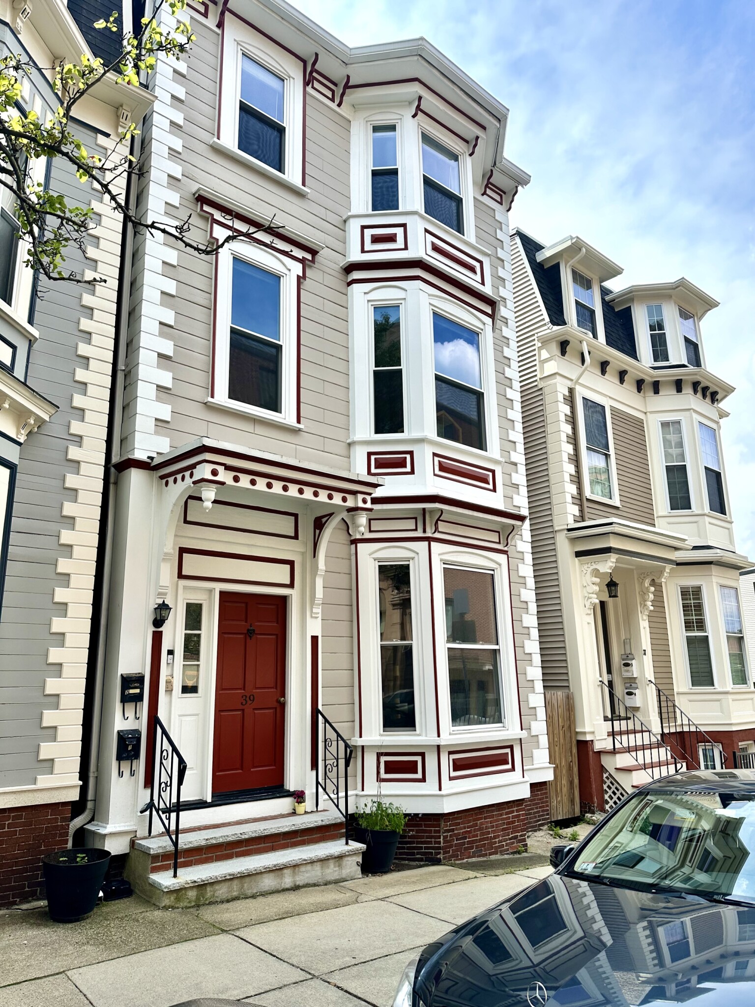 39 Old Harbor, South Boston