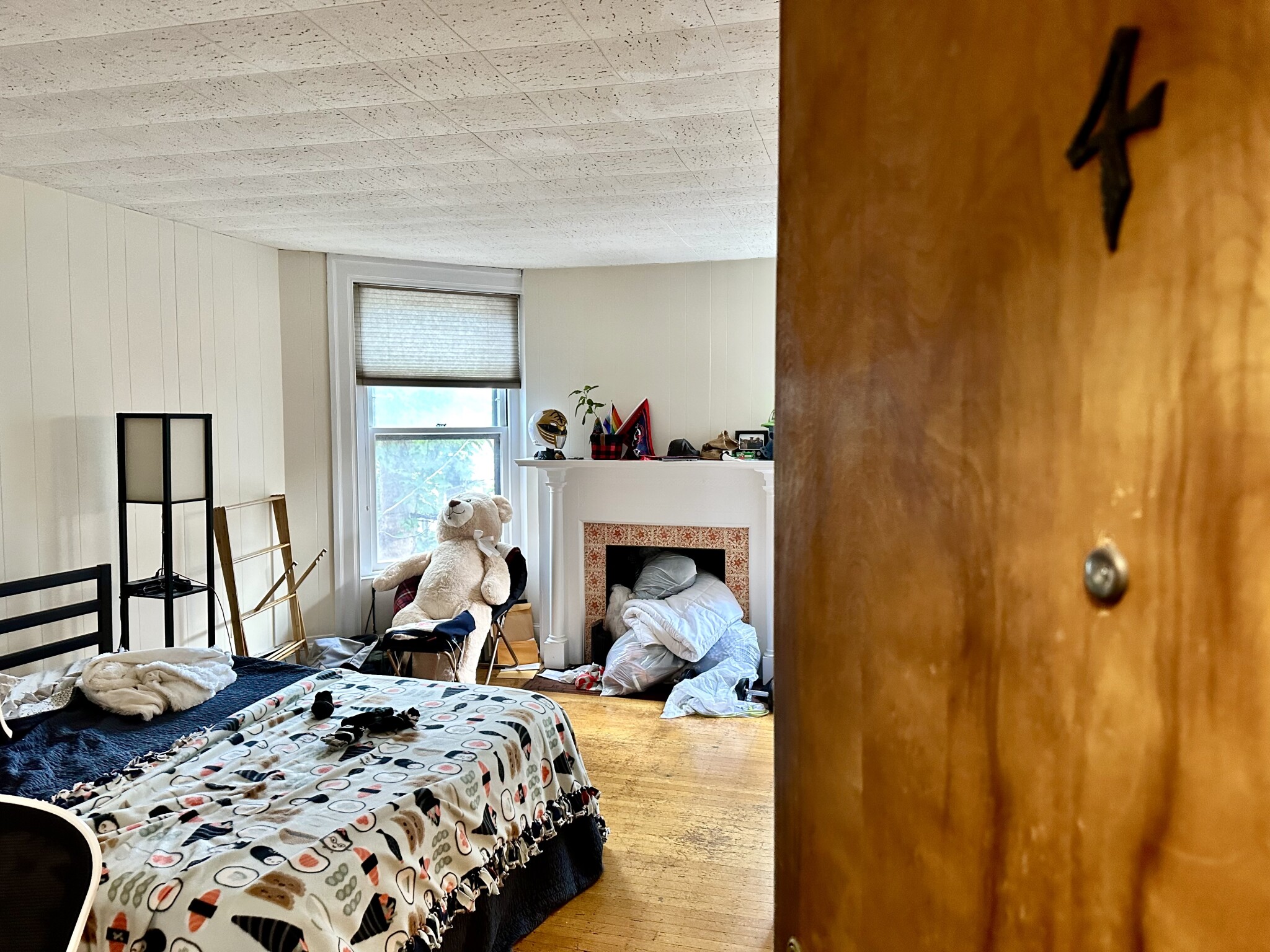 1063 Beacon St, Longwood