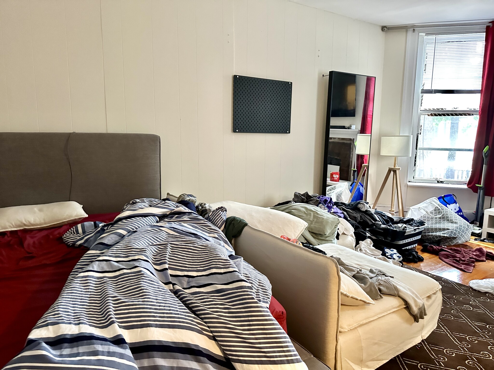 1063 Beacon St, Longwood