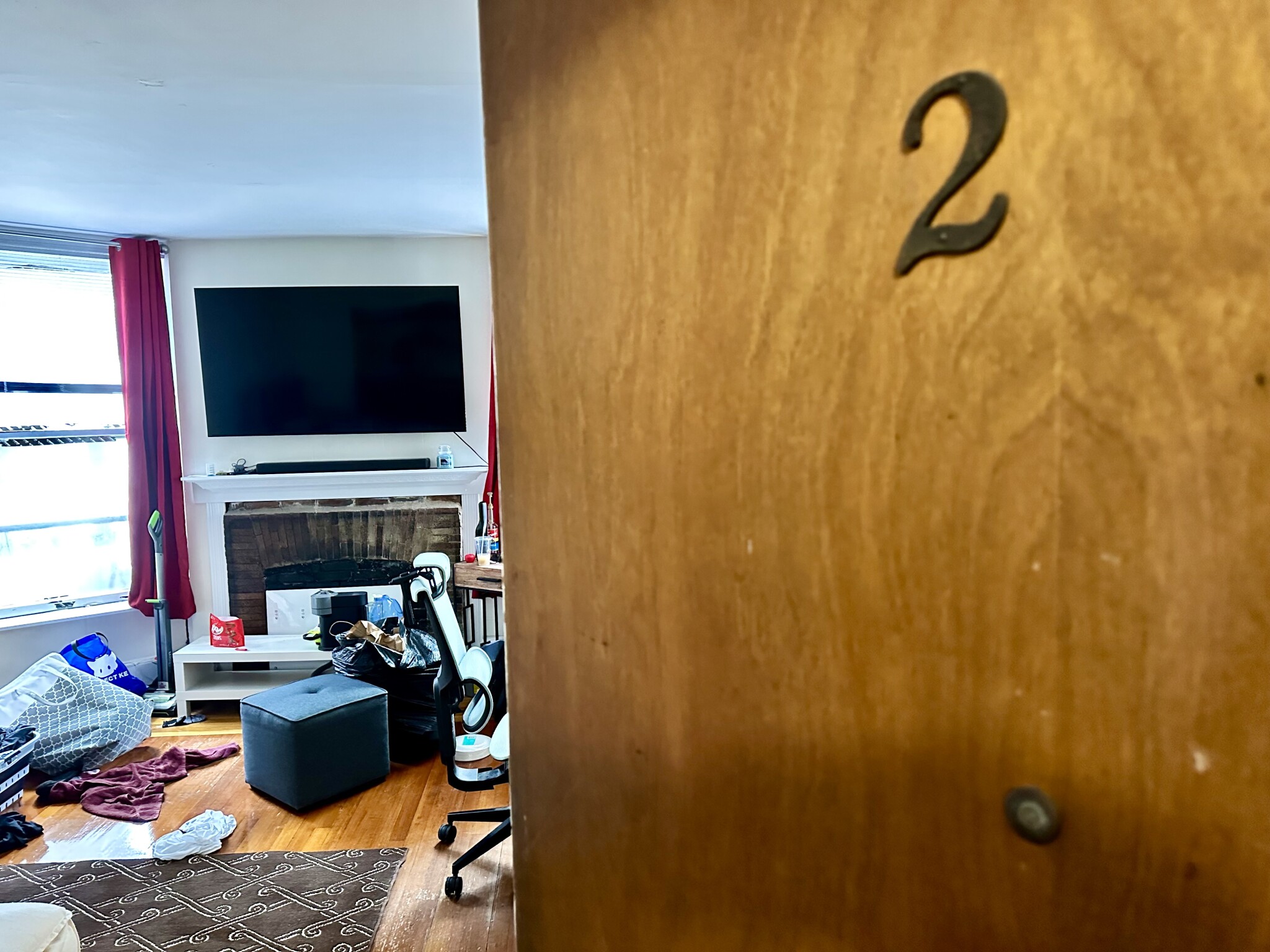 1063 Beacon St, Longwood