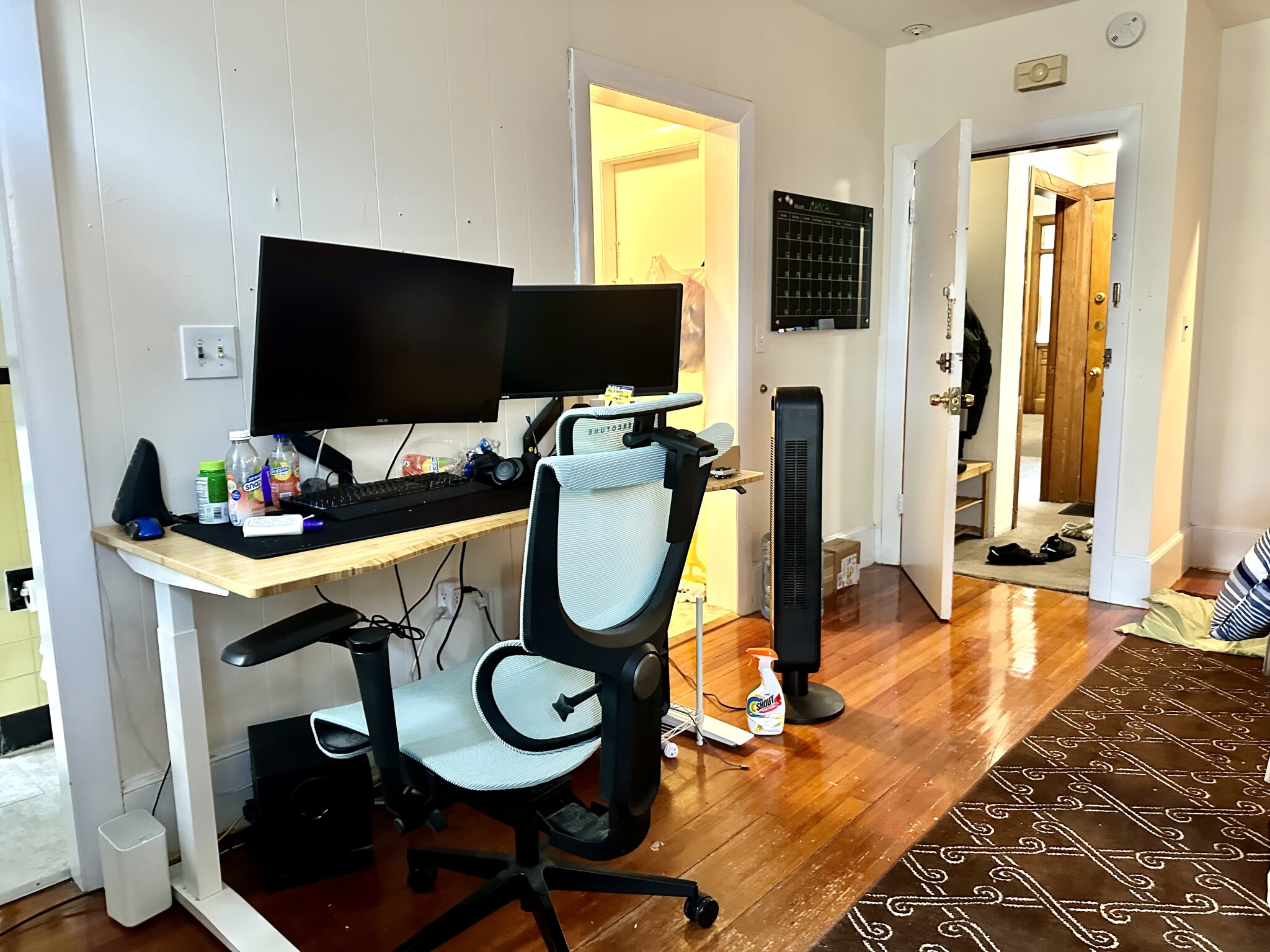 1063 Beacon St, Longwood