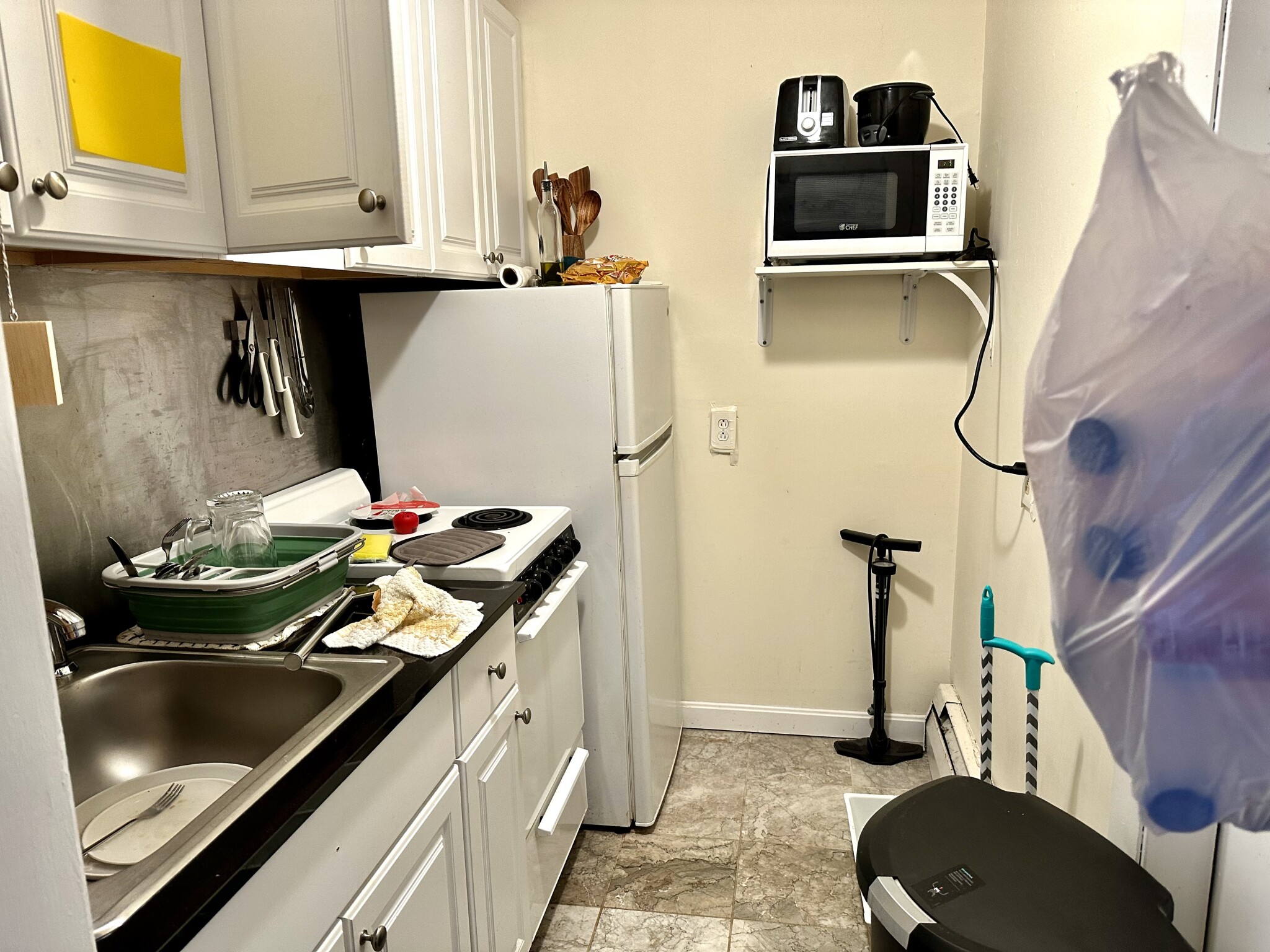 1063 Beacon St, Longwood