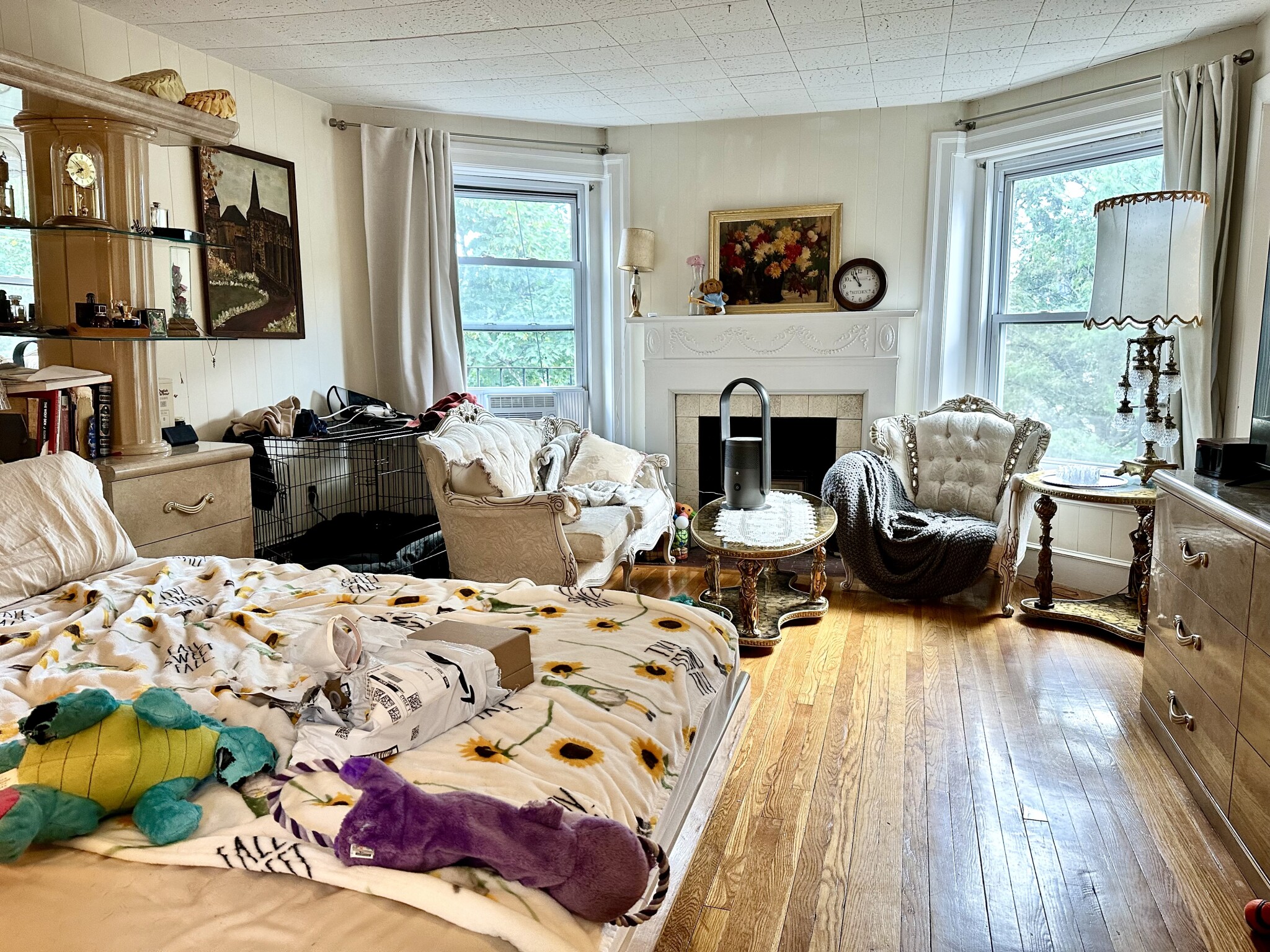 1063 Beacon St, Longwood