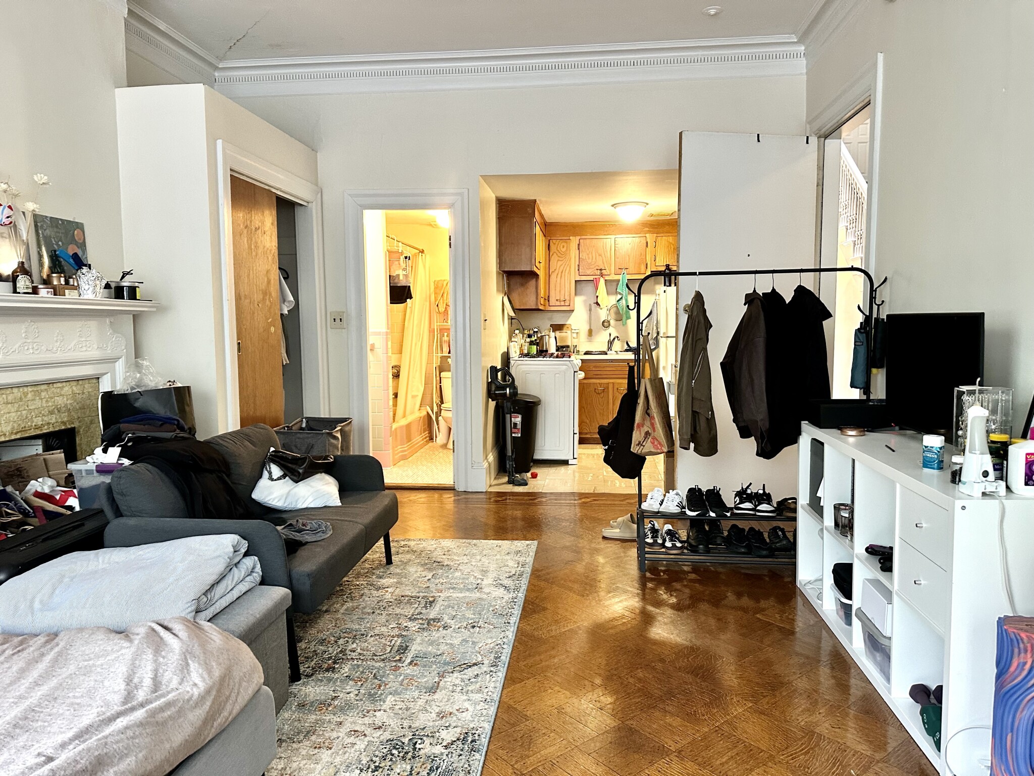 1069 Beacon St, Longwood