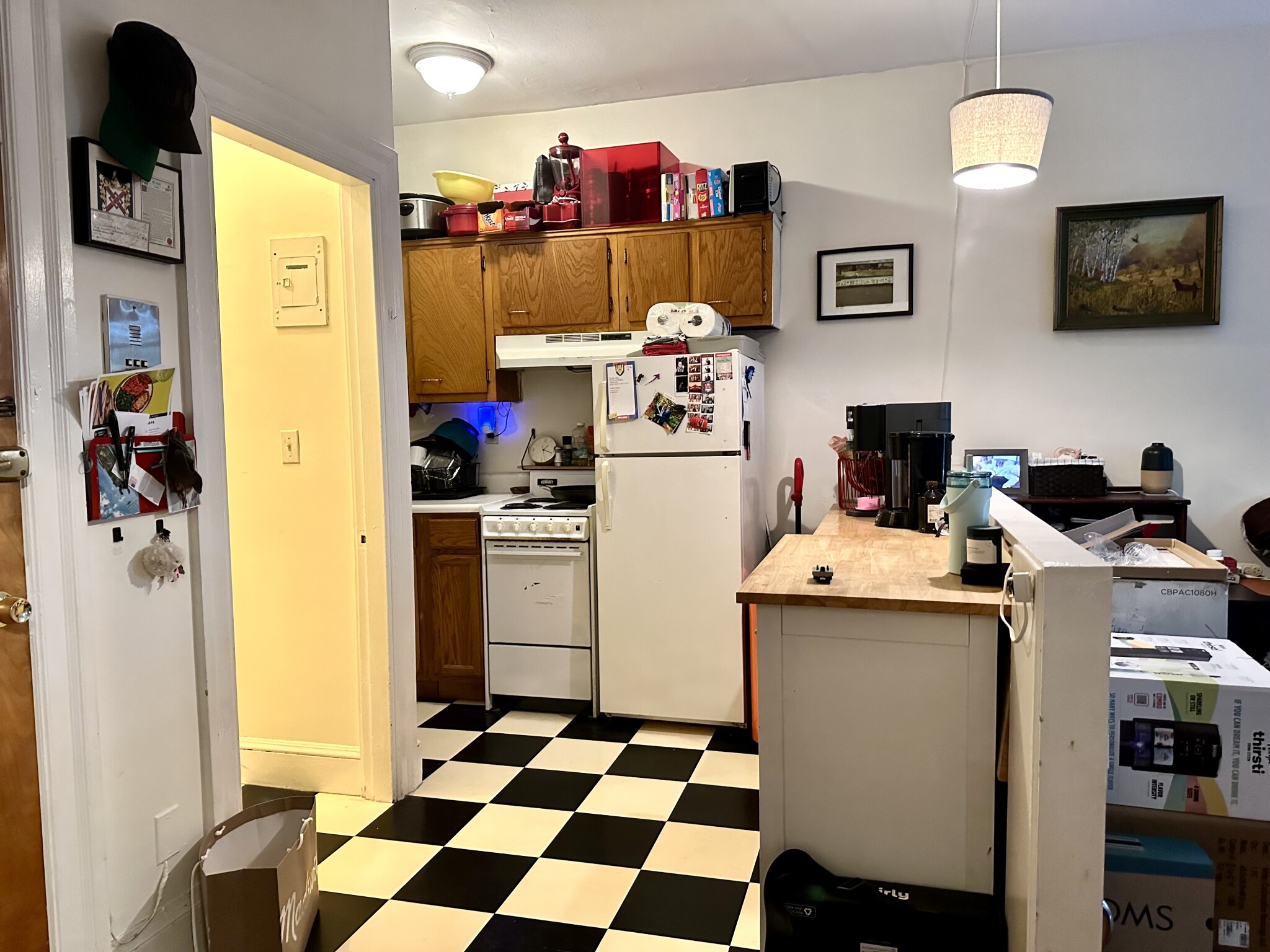 1071 Beacon St, Longwood