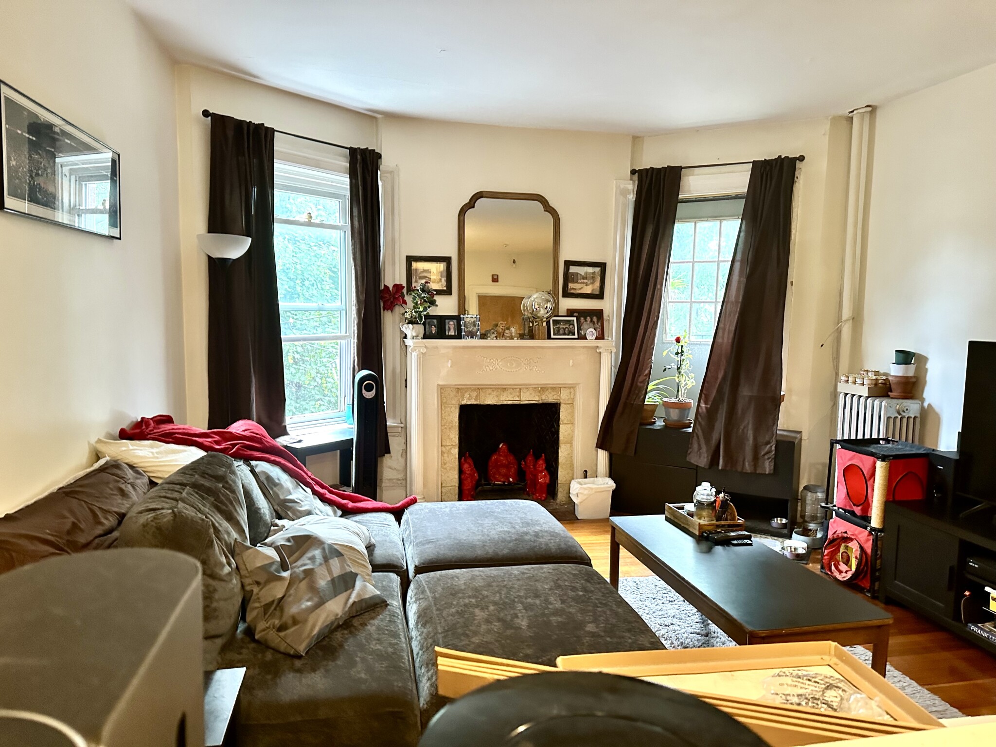 1071 Beacon St, Longwood