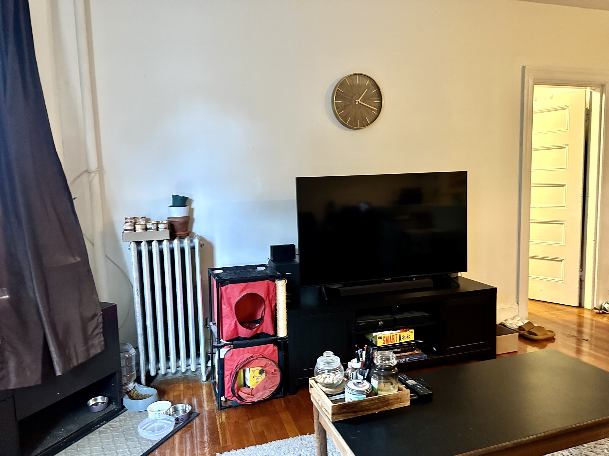 1071 Beacon St, Longwood