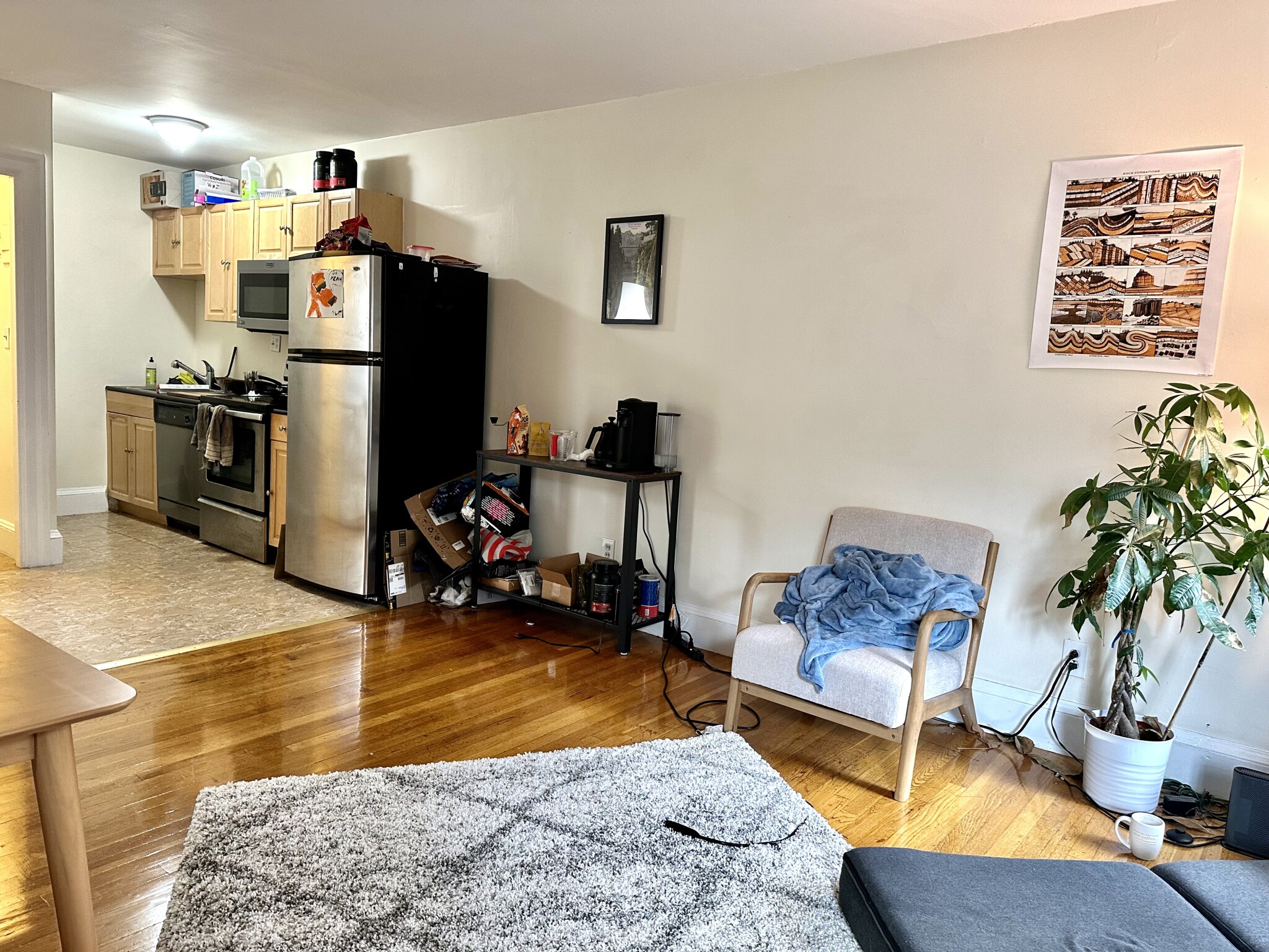 1071 Beacon St, Longwood