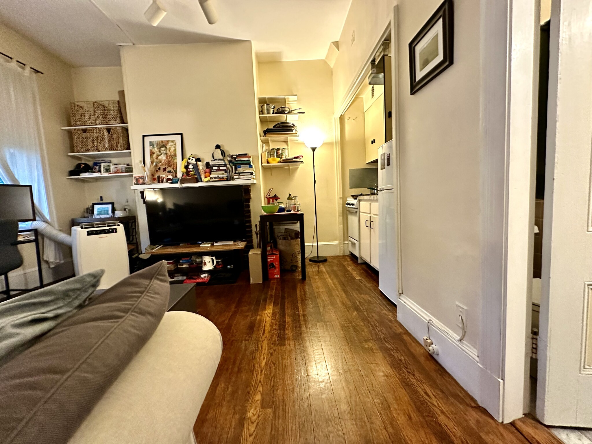 8 Brimmer, Beacon Hill