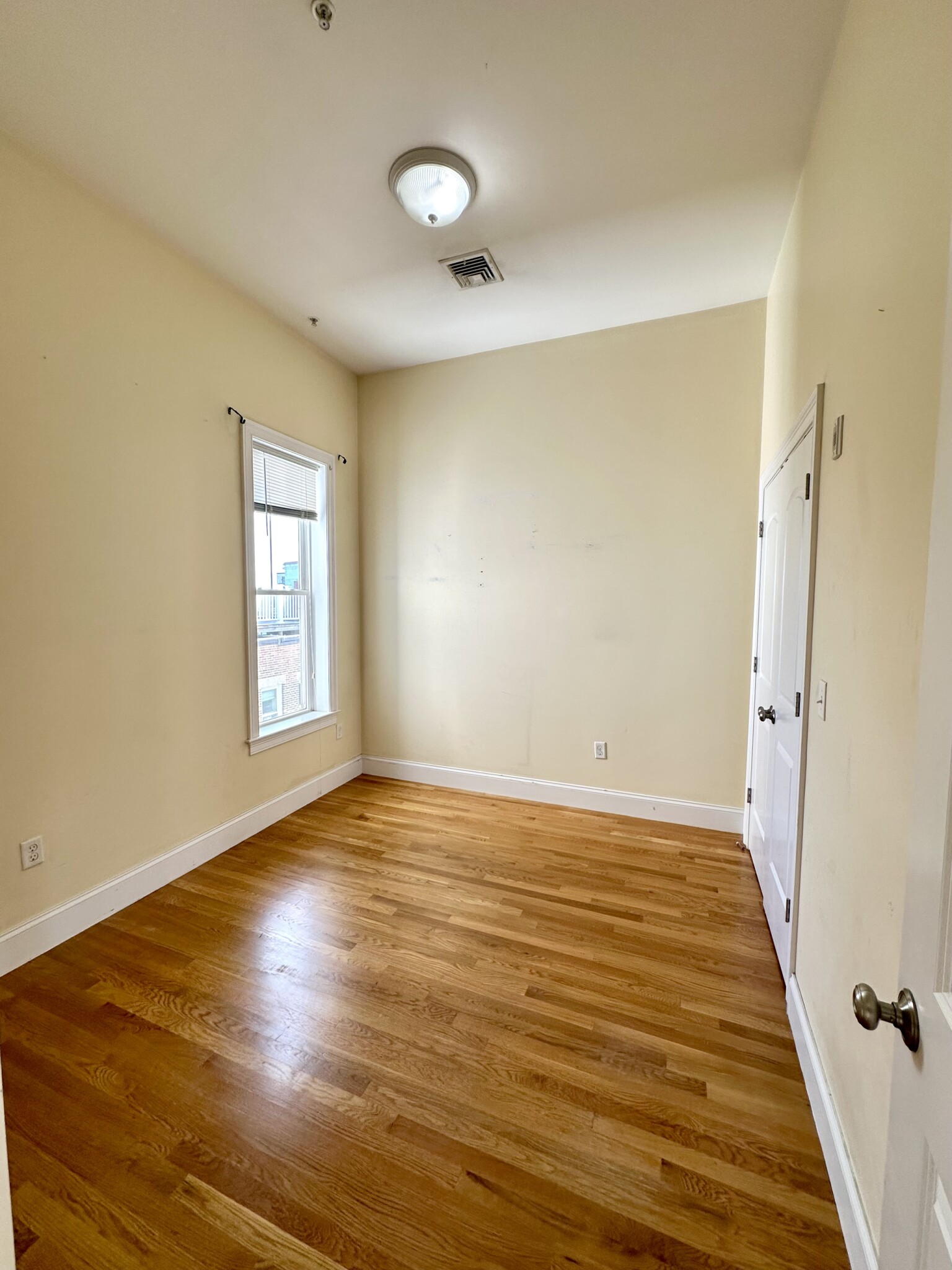 395 West Broadway, South Boston