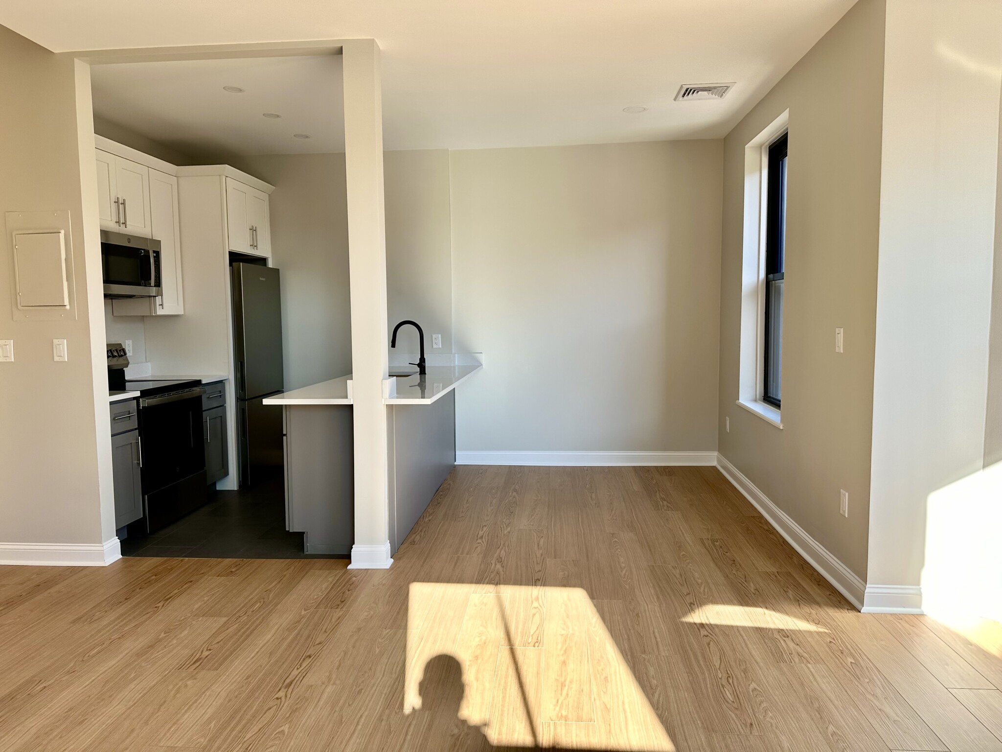 557B Columbus Ave, South End