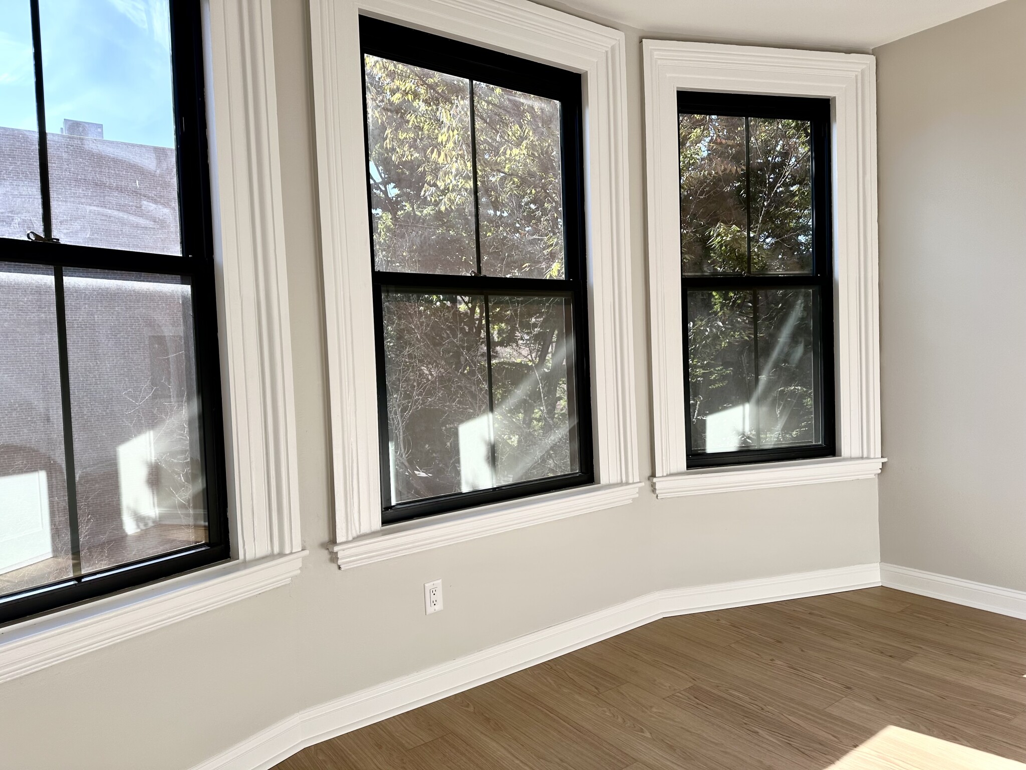 557B Columbus Ave, South End