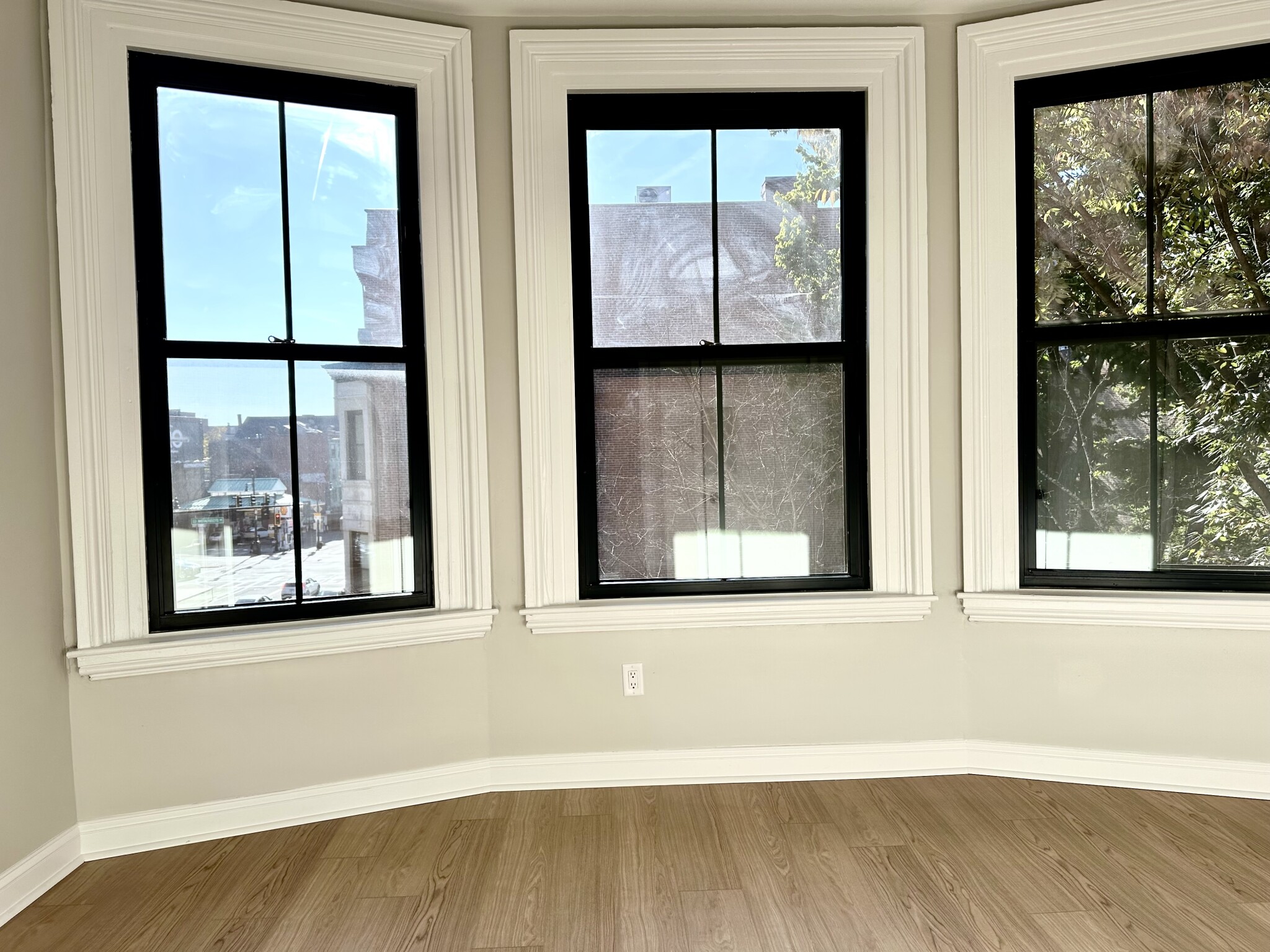 557B Columbus Ave, South End