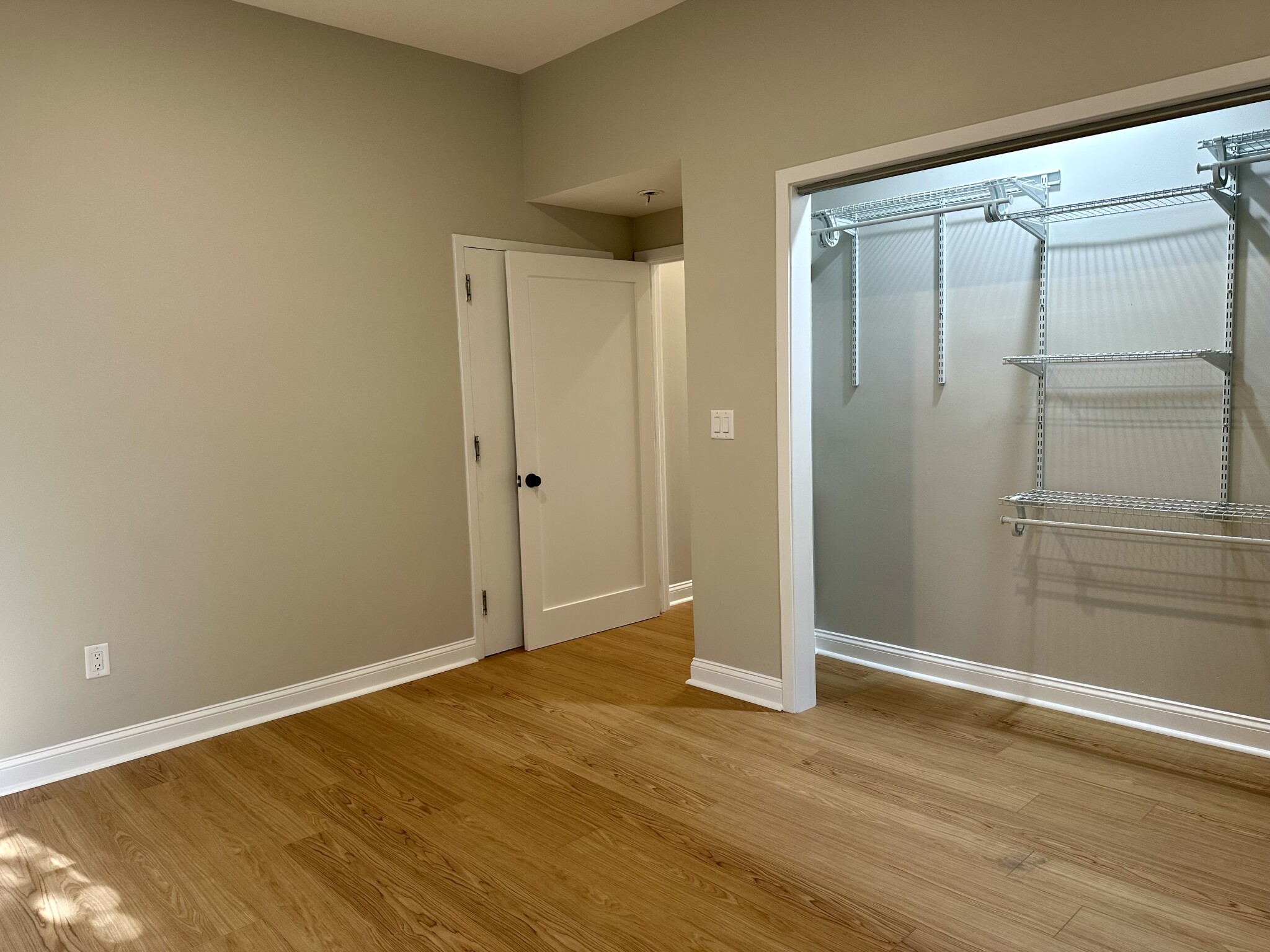 557B Columbus Ave, South End