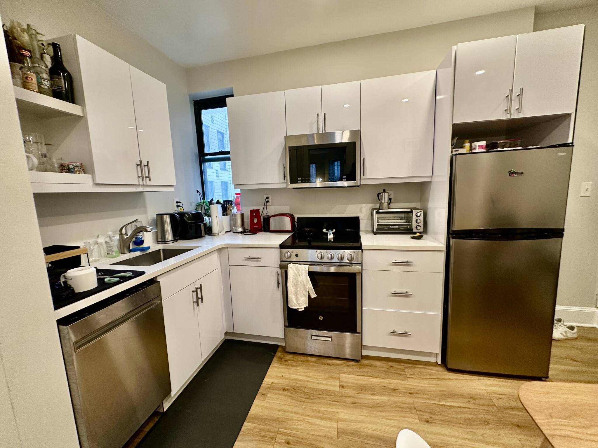 833 Beacon St, Fenway