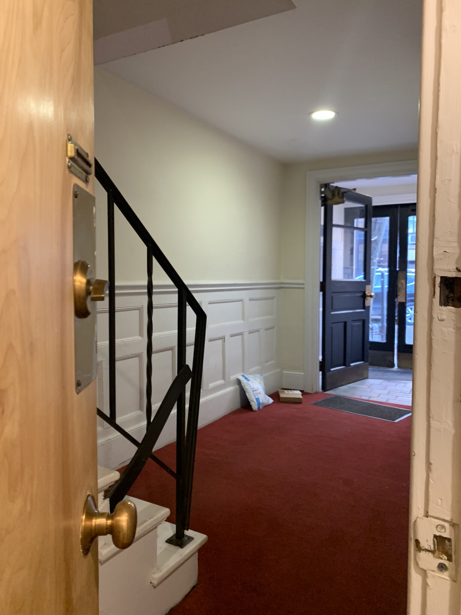 92 West Cedar, Beacon Hill