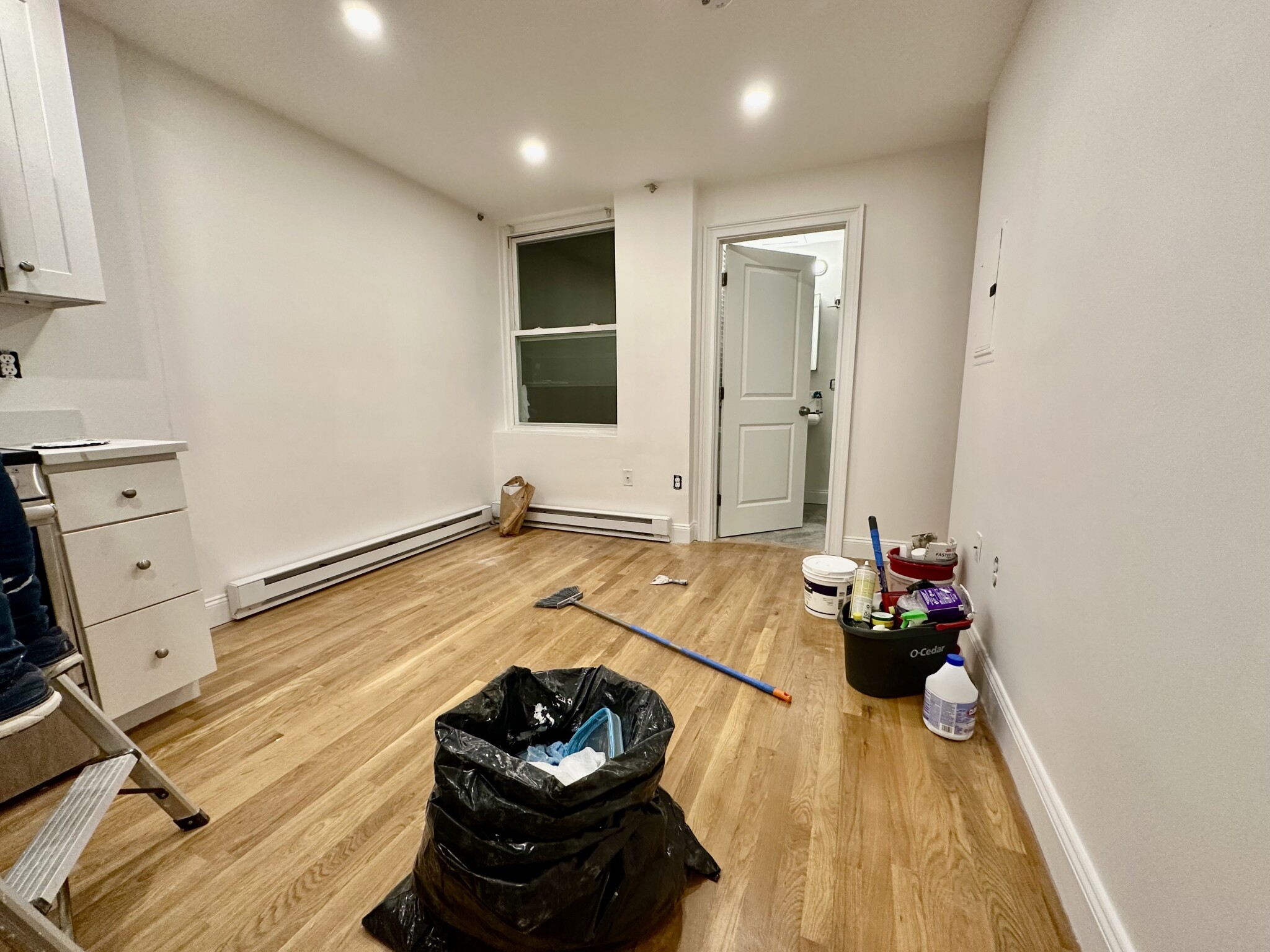 92 West Cedar, Beacon Hill