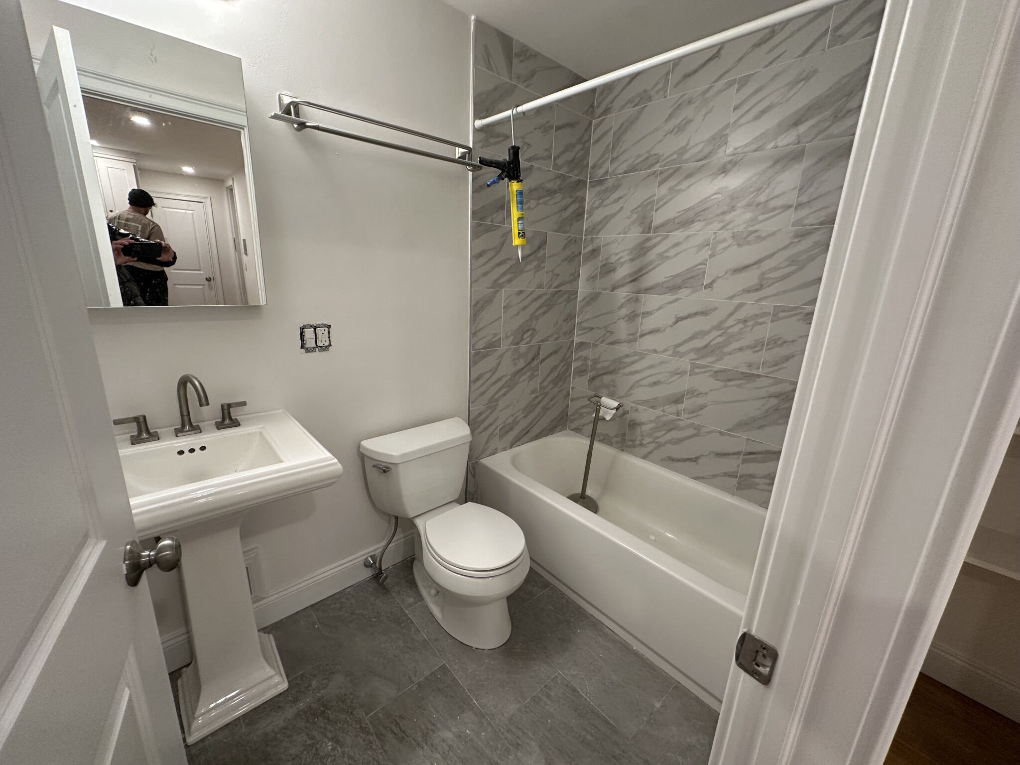 92 West Cedar, Beacon Hill