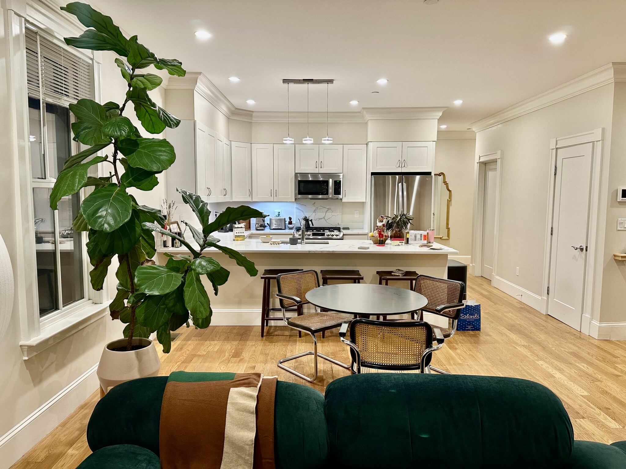 470-472 Green, Central Square