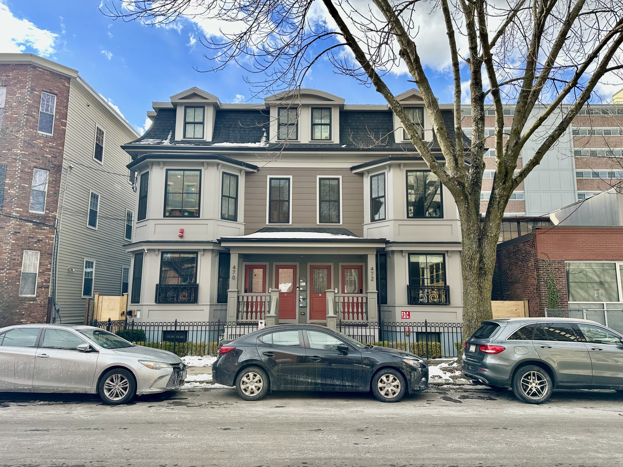 470-472 Green, Central Square