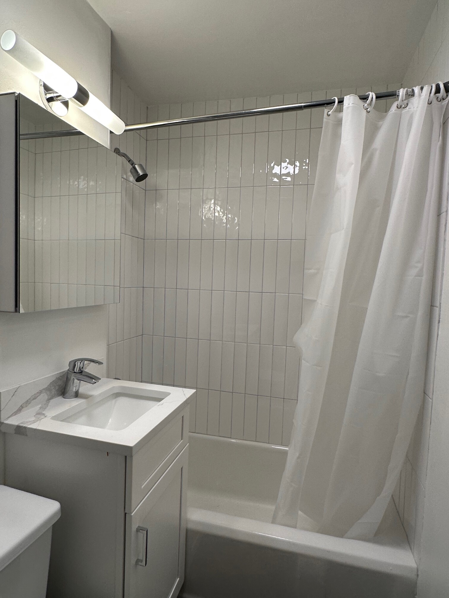 86 Charles St, Beacon Hill