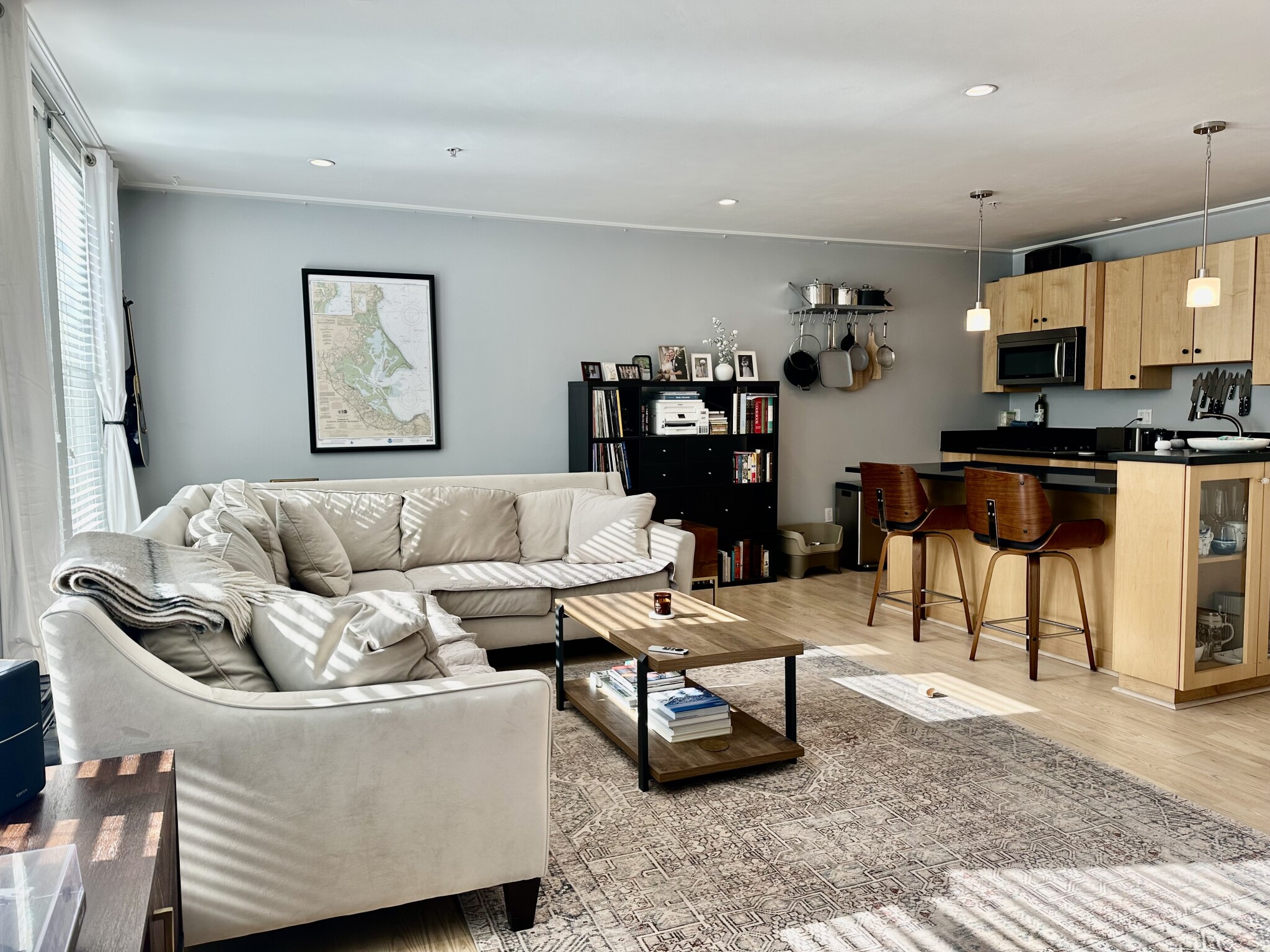 Pictures of  property for rent on West 2nd St., Boston, MA 02127
