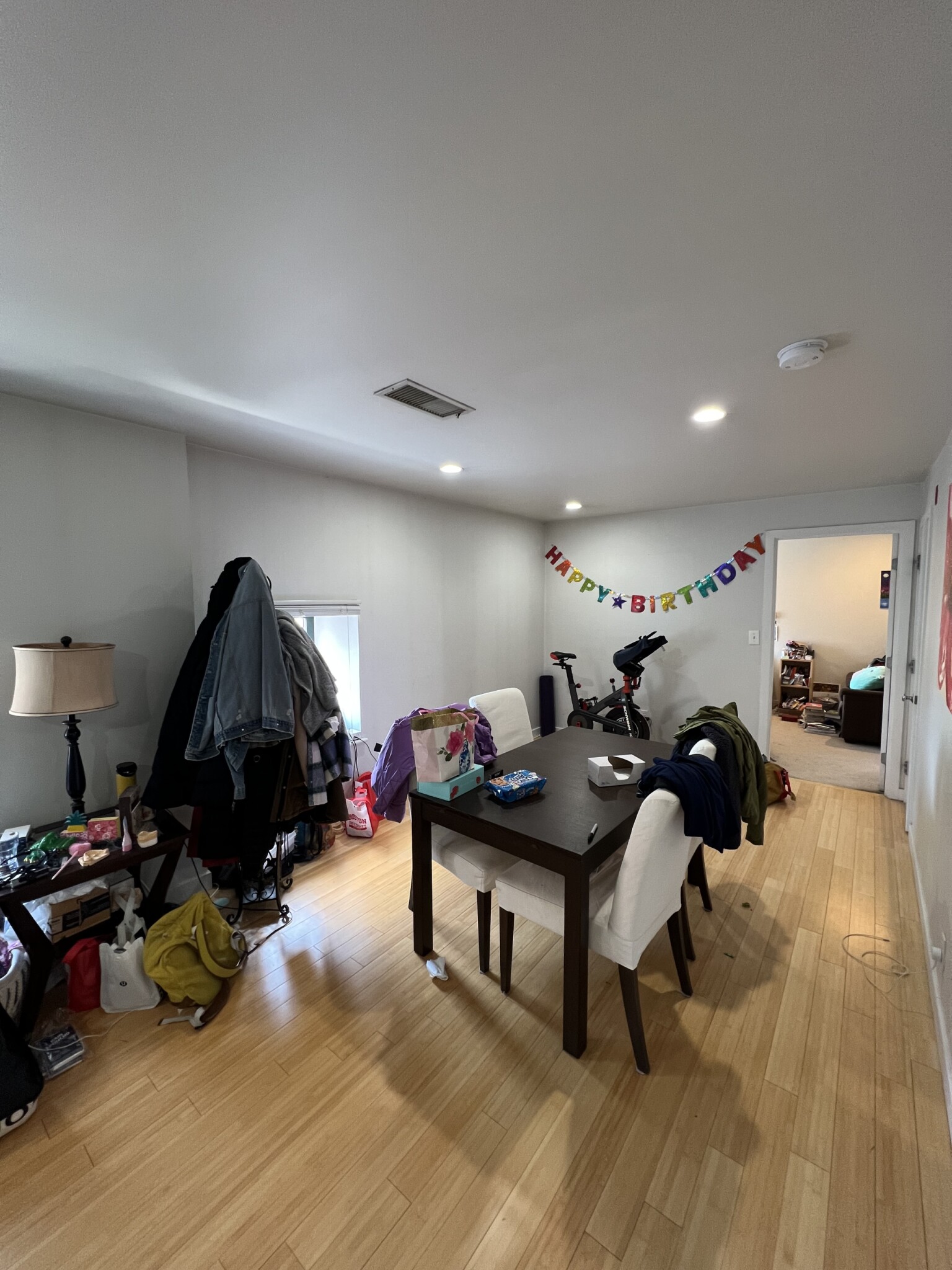 https://ygl-photos.s3.us-west-004.backblazeb2.com/8568W683dd517d261b.jpg
