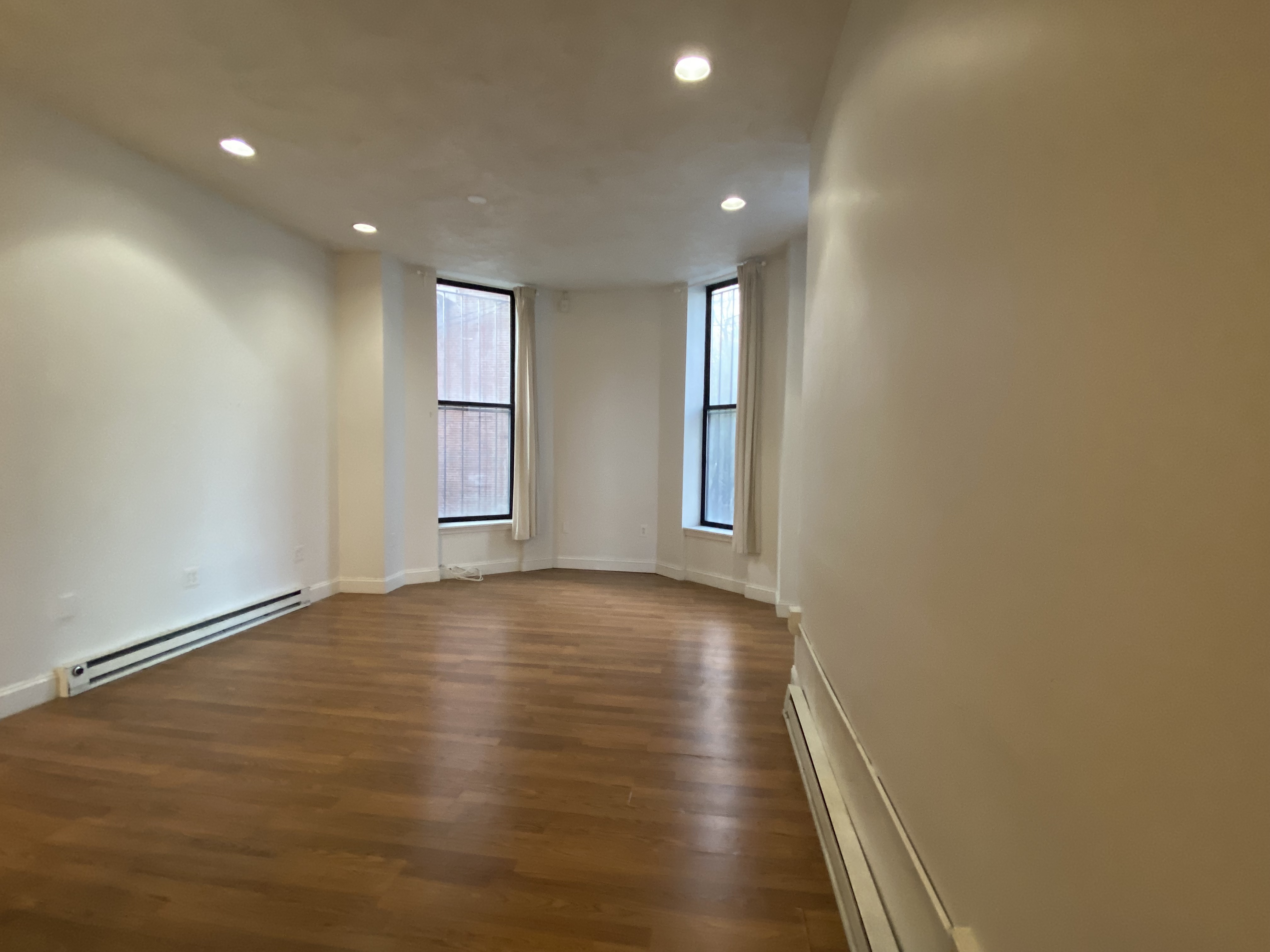 1 bed, 1 bath apartment for rent at 537 Columbus Ave Unit 1R, South End — photo 3 of 6