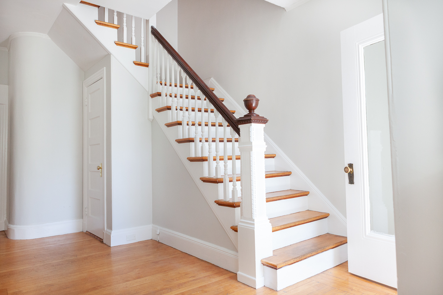 6 bed, 2.5 bath apartment for rent at 1743 Commonwealth Ave Unit House, Brighton — photo 2 of 16