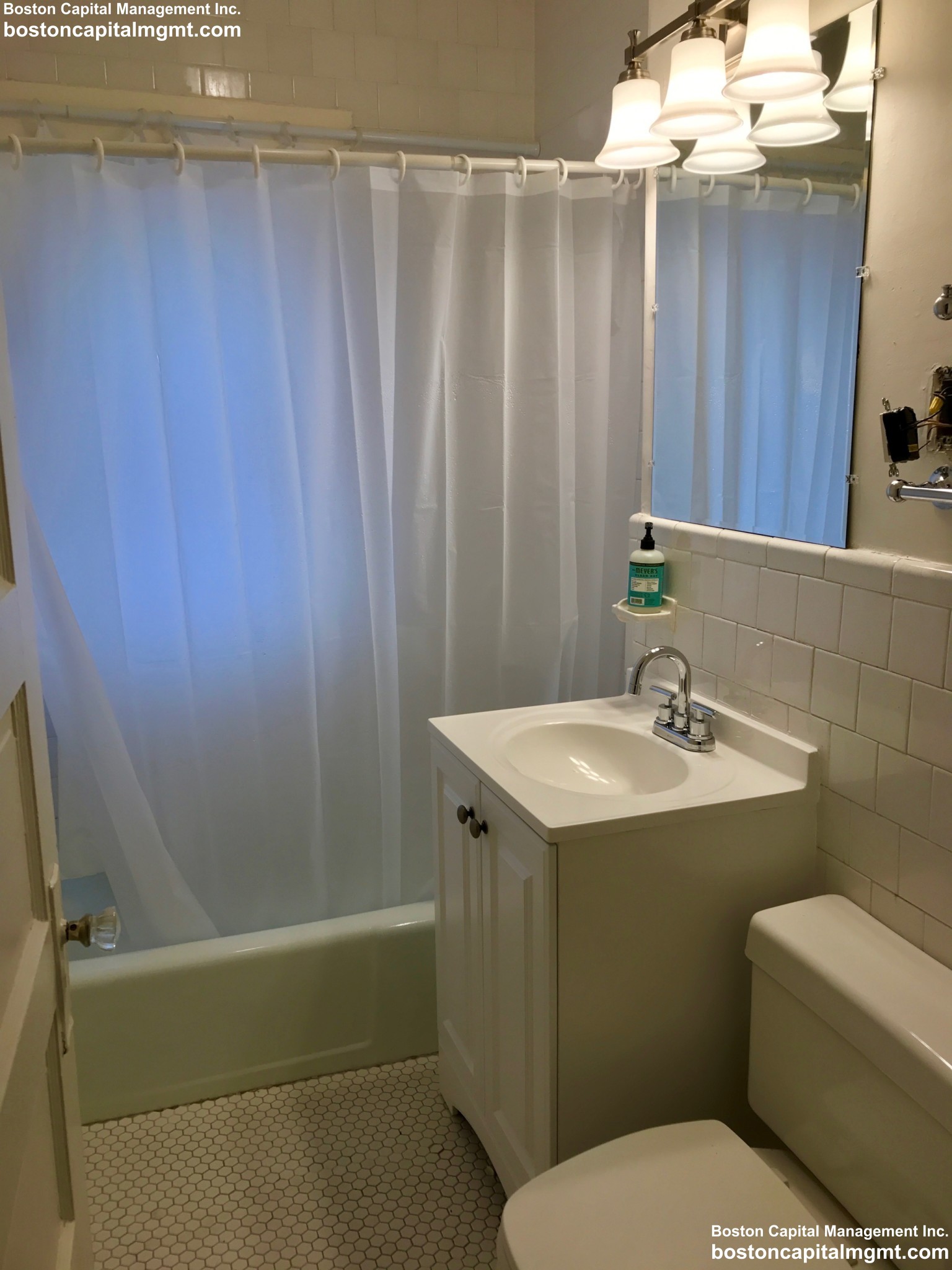 3 bed, 1 bath apartment for rent at 55 Moreland St Unit 1, Magoun Square — photo 12 of 20