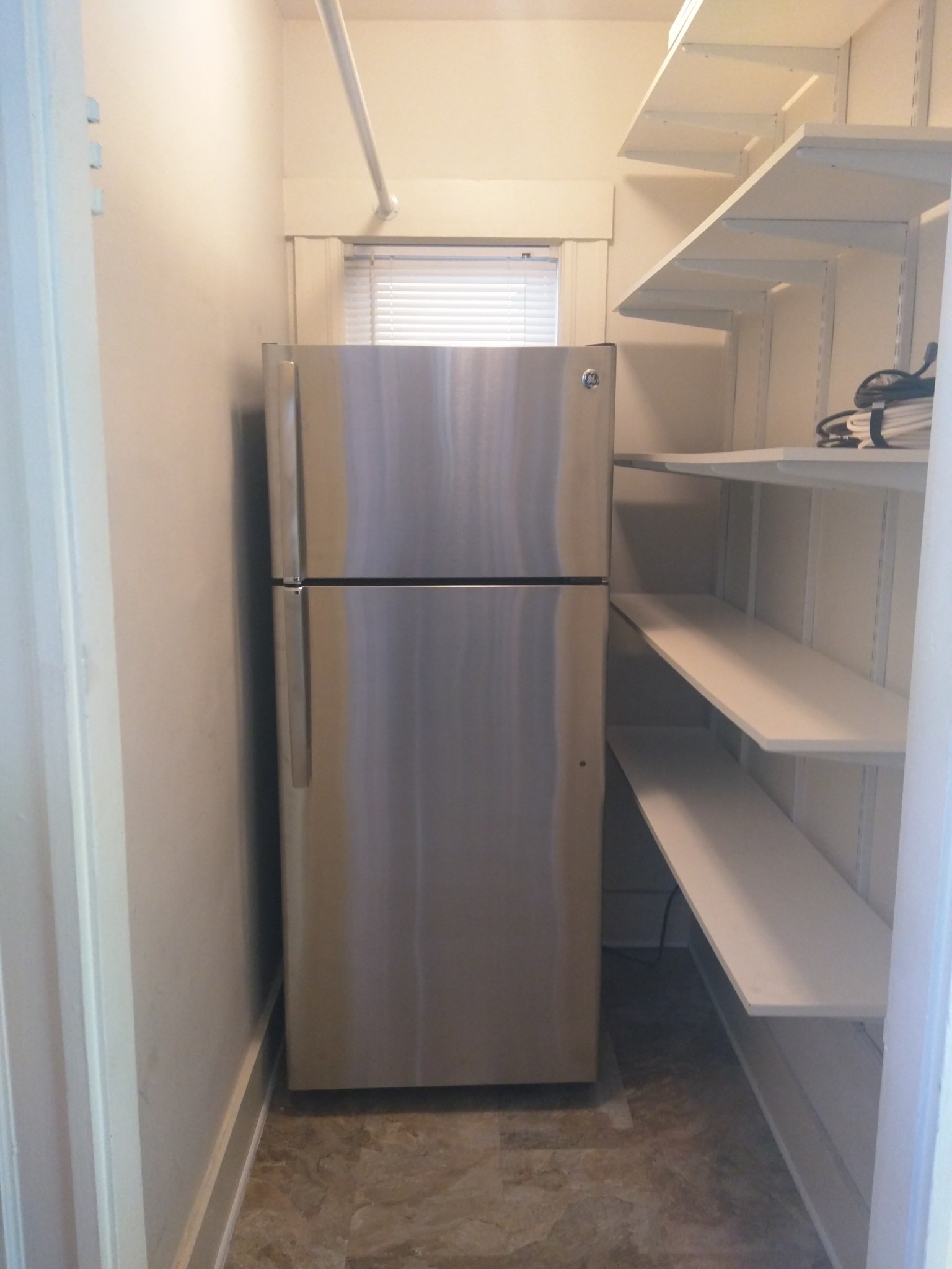 3 bed, 1 bath apartment for rent at 55 Moreland St Unit 1, Magoun Square — photo 4 of 20
