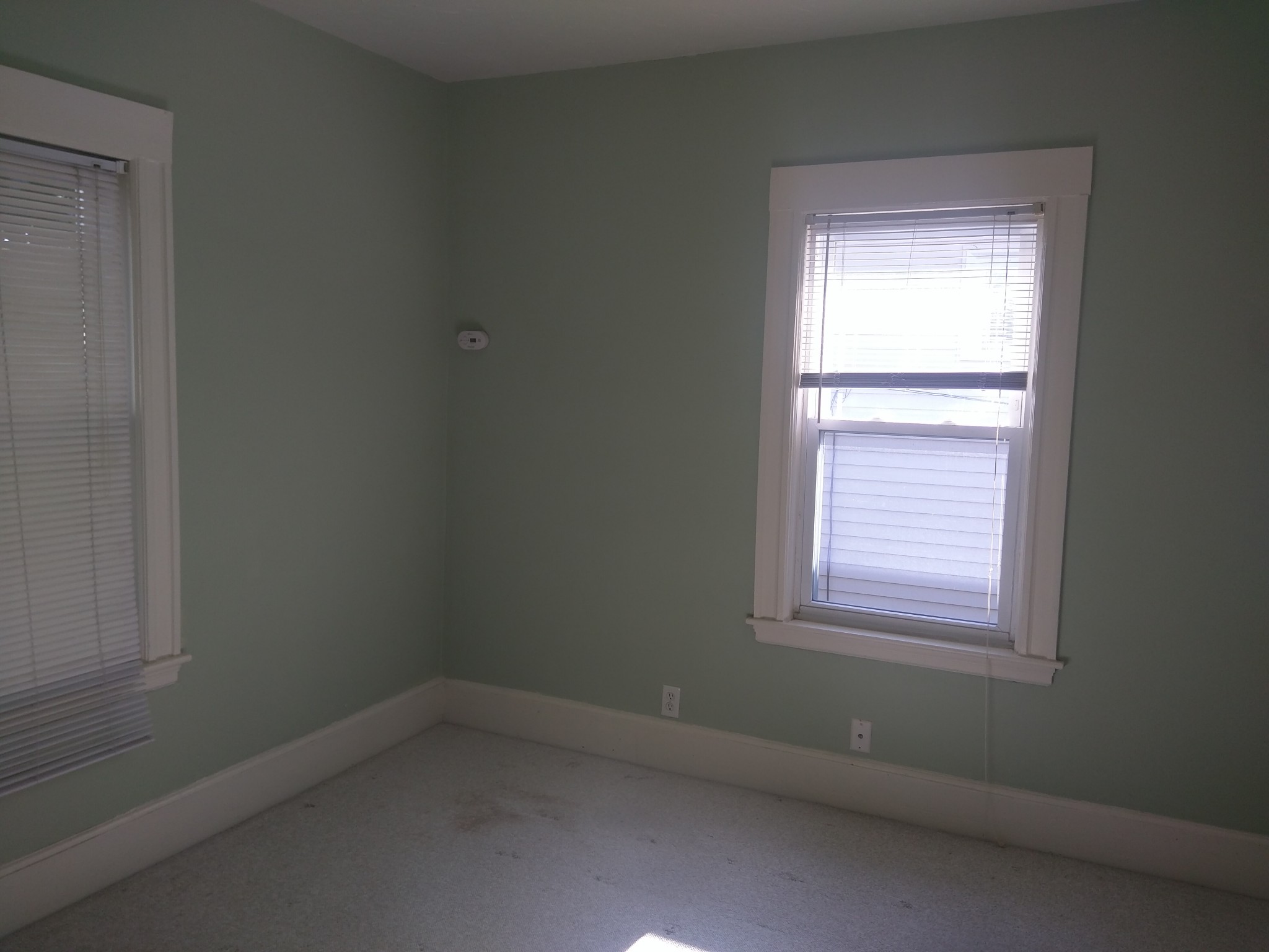 3 bed, 1 bath apartment for rent at 55 Moreland St Unit 1, Magoun Square — photo 17 of 20
