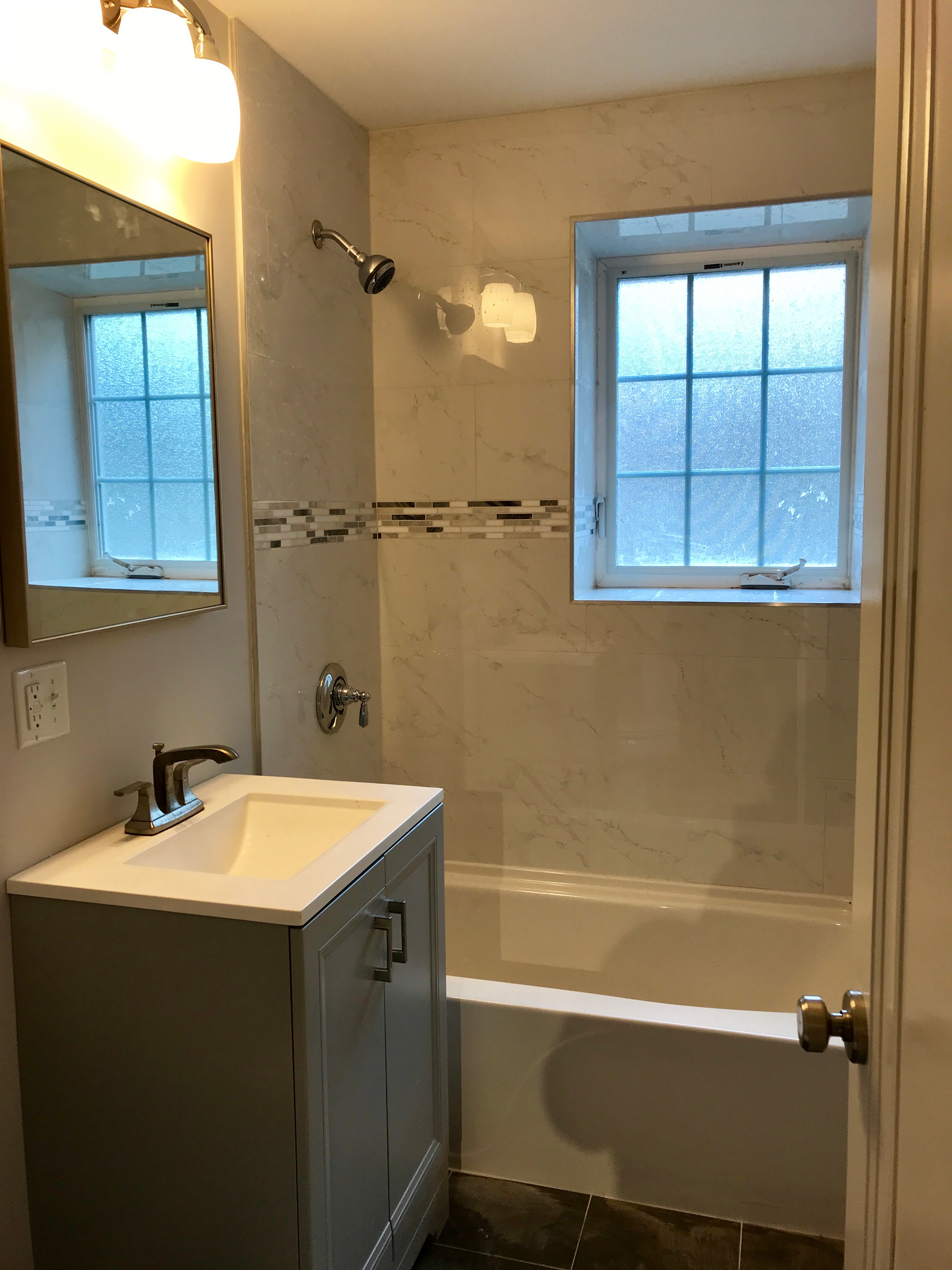 2 bed, 1 bath apartment for rent at 14 Mount Ida St Unit 1, Newton — photo 5 of 9