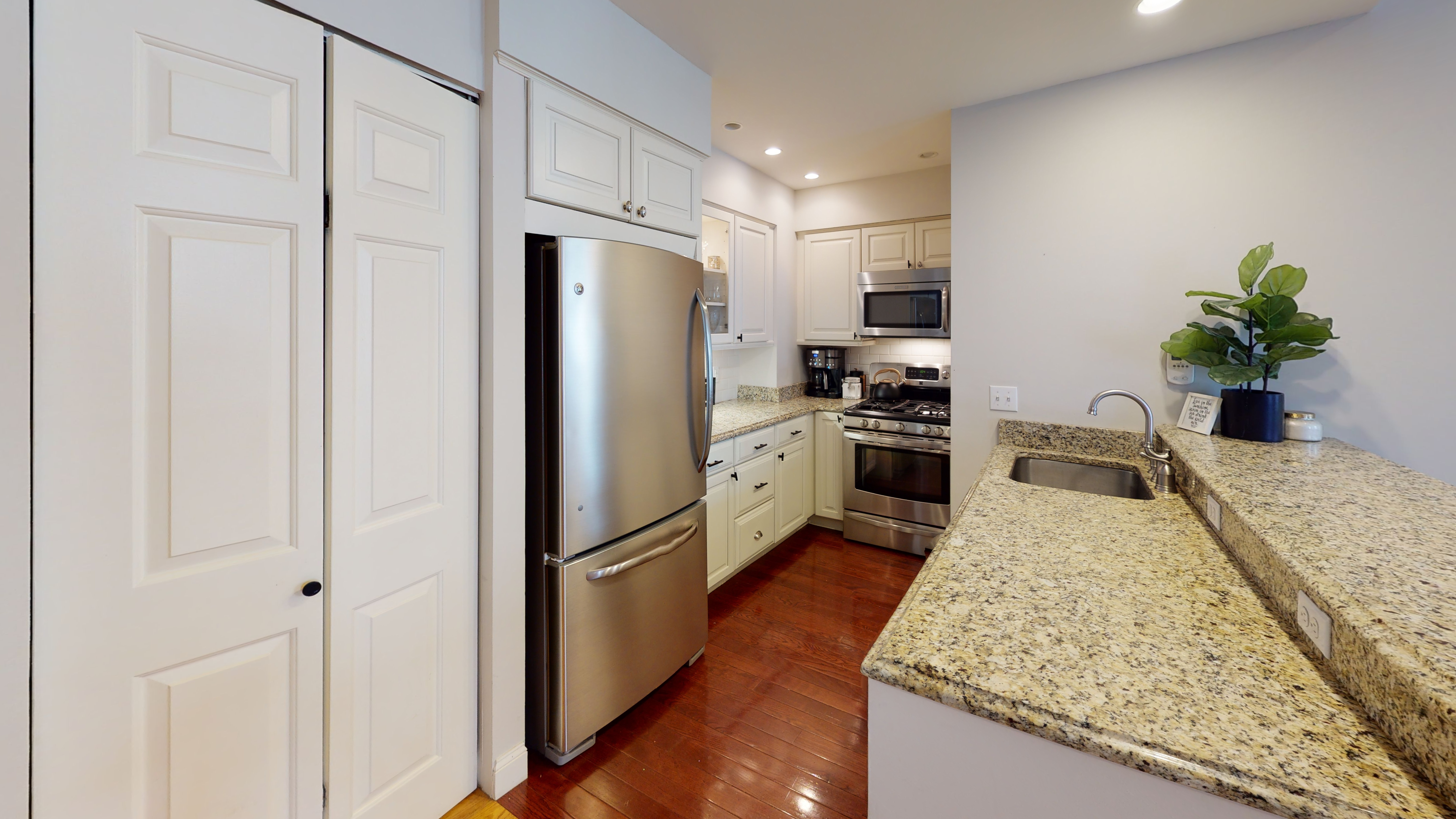 1 bed, 1 bath apartment for rent at 27 Bowdoin St Unit 1BB, Beacon Hill — photo 16 of 17