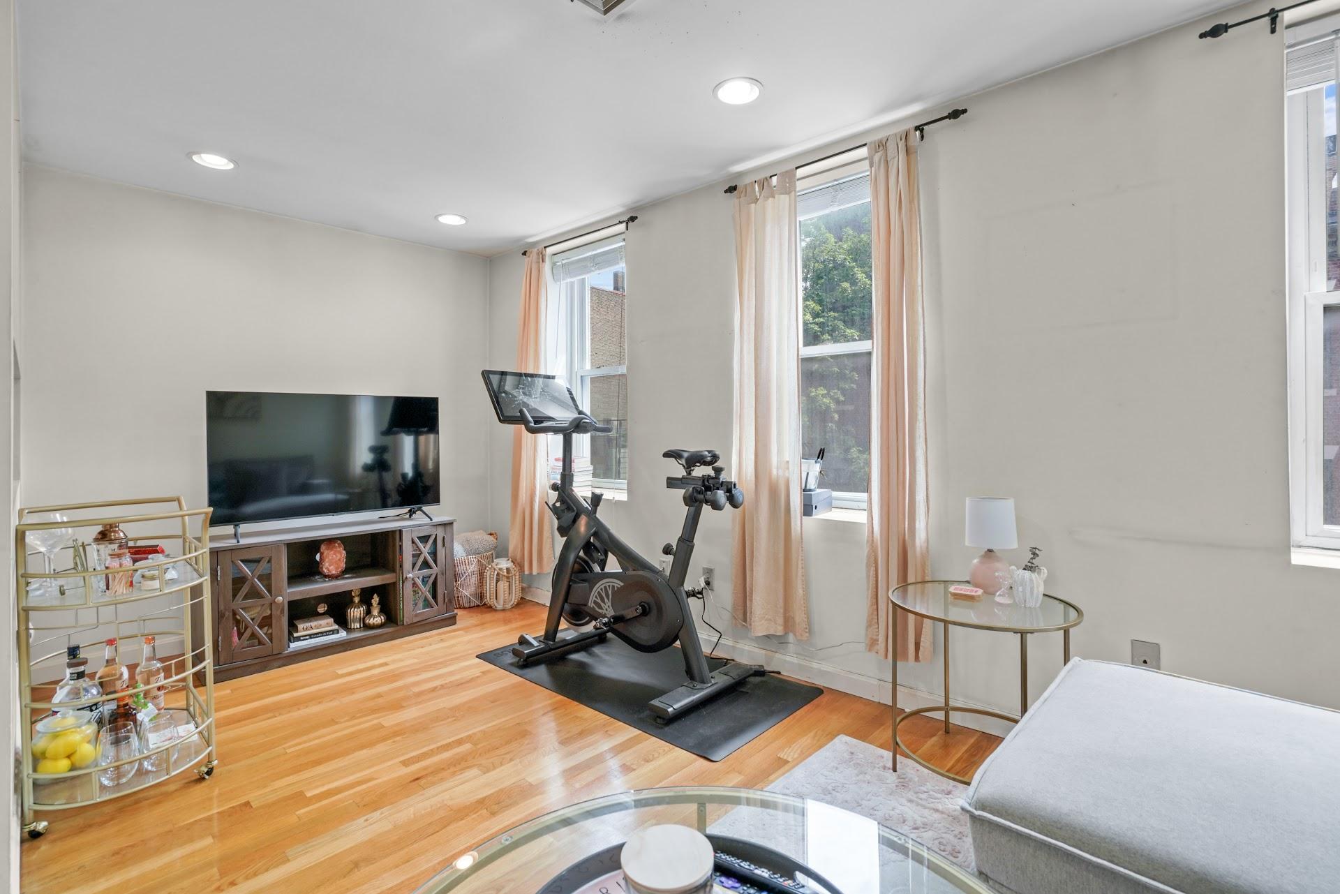 2 bed, 1 bath apartment for rent at 198 Endicott St Unit 3, North End — photo 4 of 12