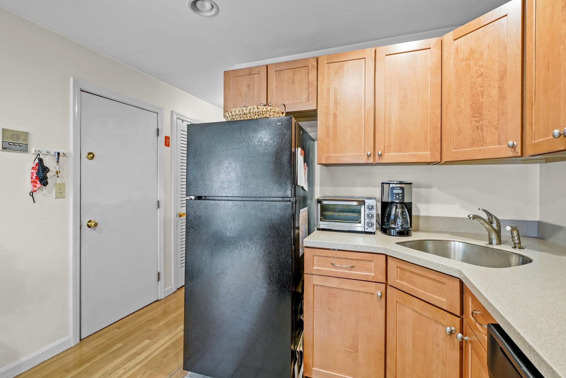2 bed, 1 bath apartment for rent at 198 Endicott St Unit 3, North End — photo 9 of 12
