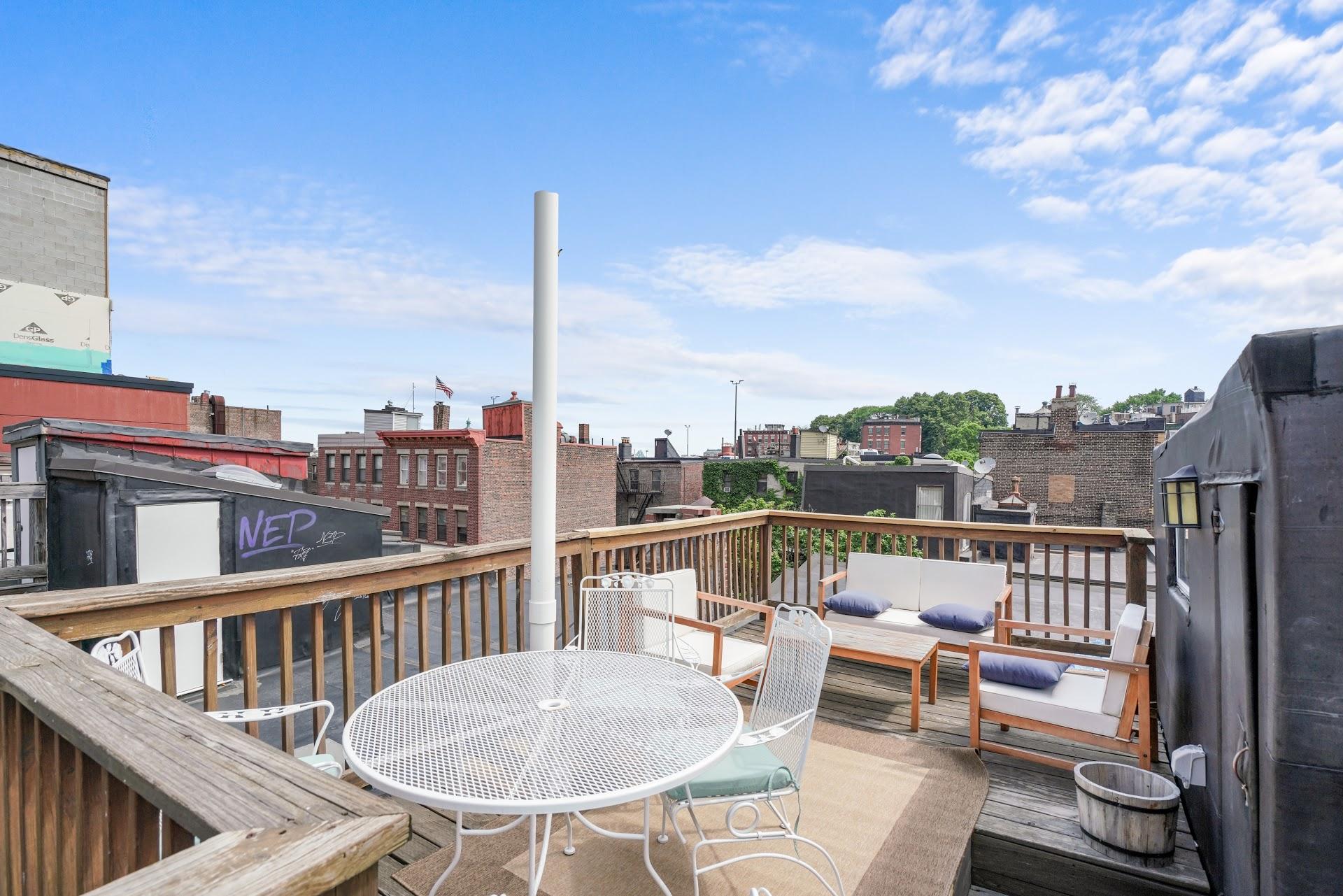 2 bed, 1 bath apartment for rent at 198 Endicott St Unit 3, North End — photo 11 of 12