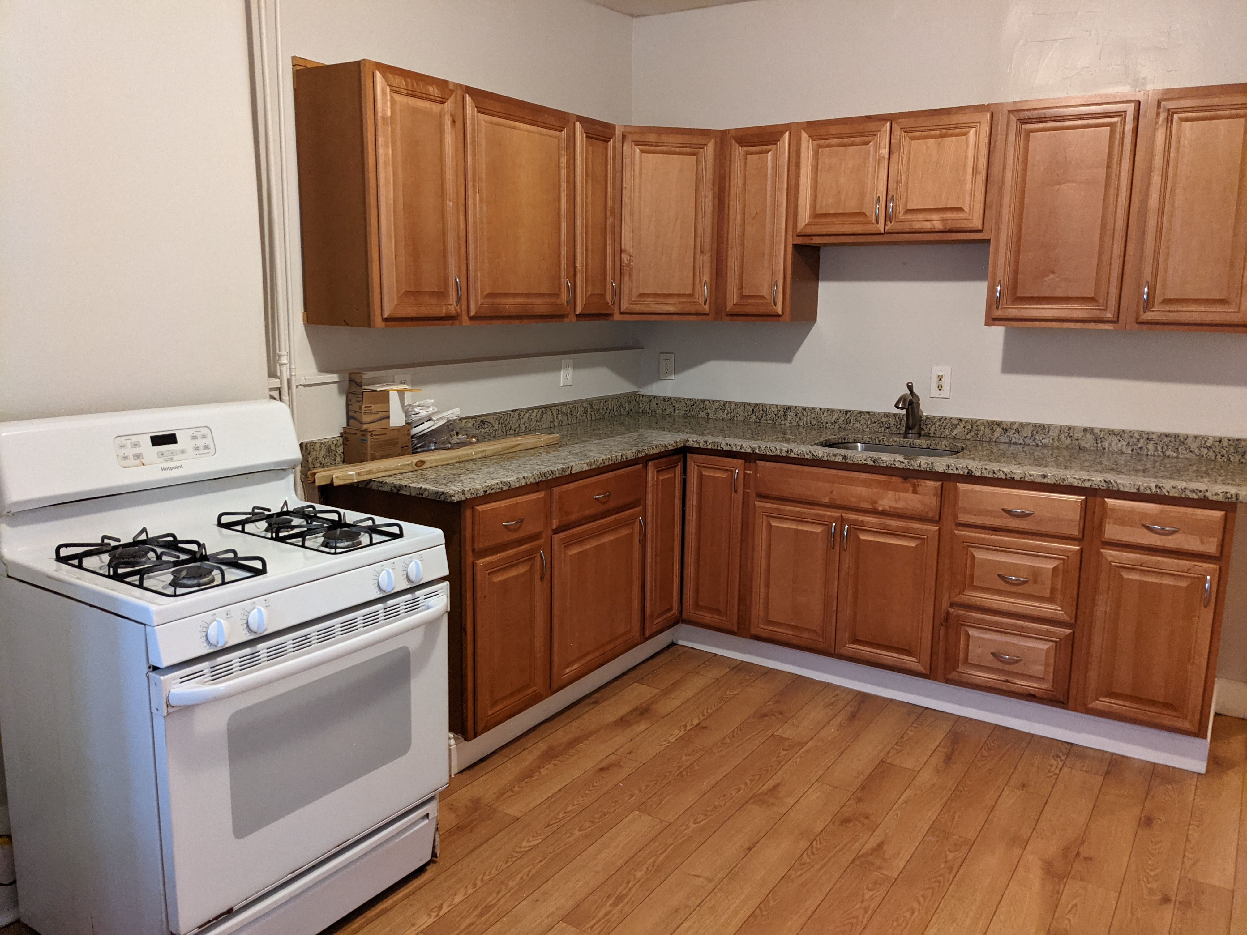 3 bed, 1 bath apartment for rent at 198 Congress St Unit 2, Chelsea — photo 1 of 10