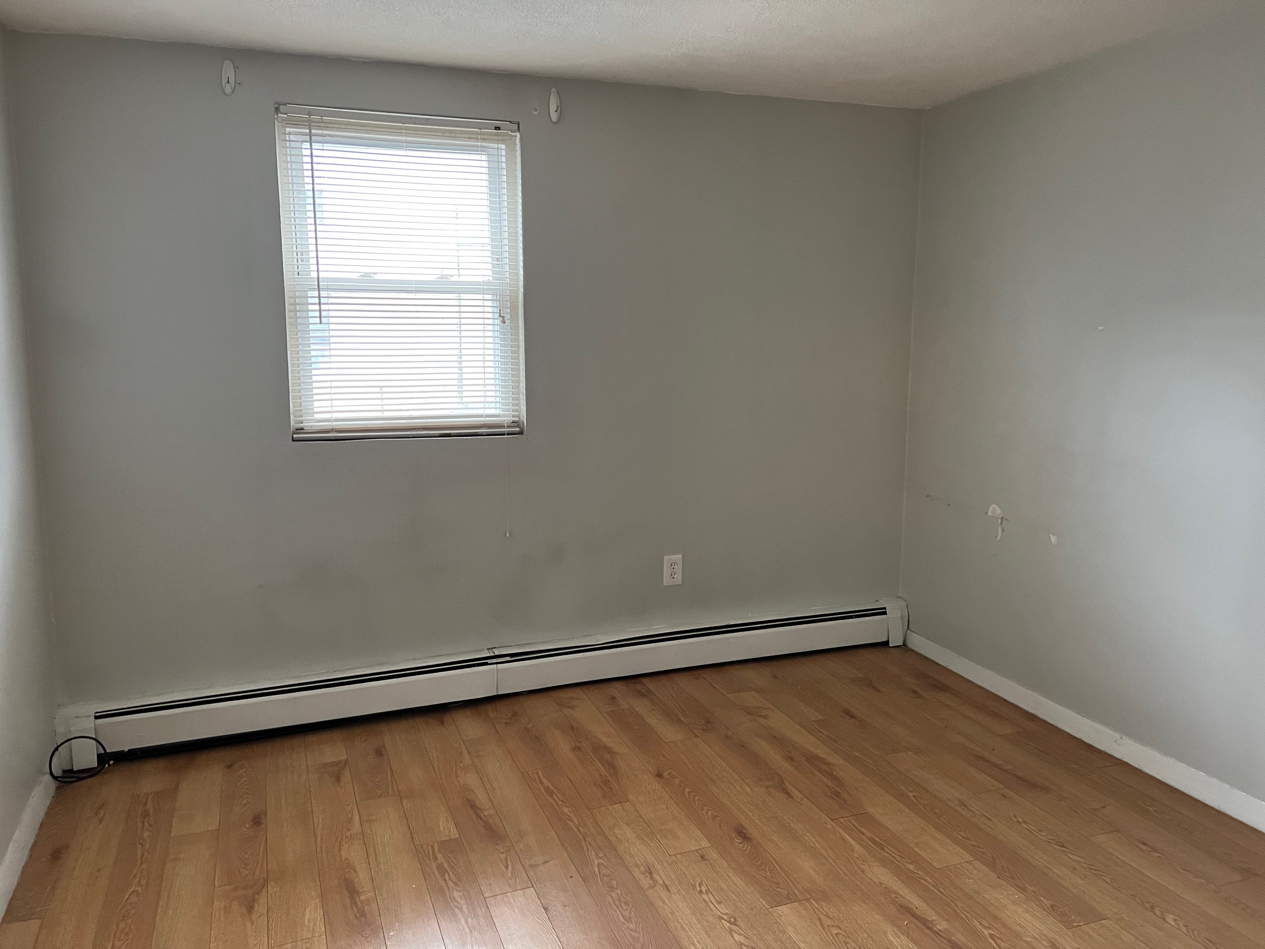 1 bed, 1 bath apartment for rent at 78 Florence St Unit 2, Everett — photo 2 of 6
