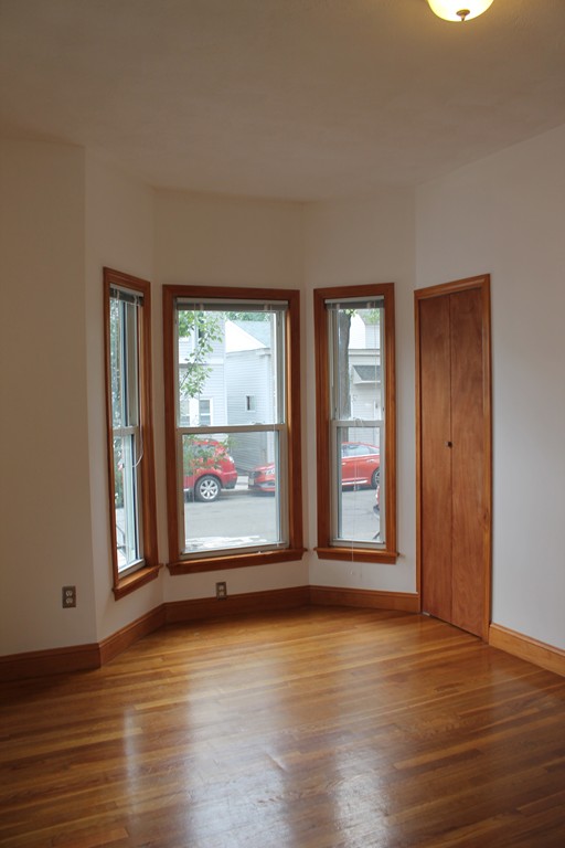 145 Pearl St, East Somerville