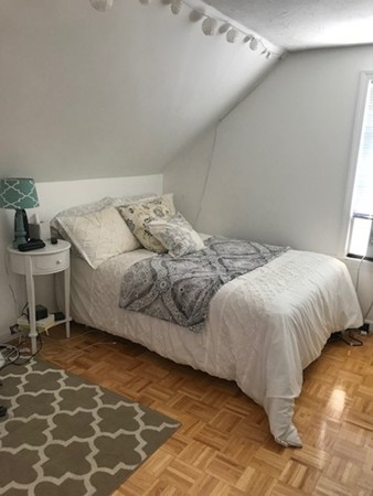 145 Pearl St, East Somerville