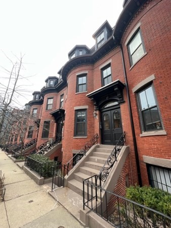 Photos of apartment on Malden St.,Boston MA 02118