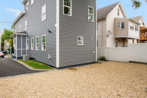 Photos of apartment on Brook St.,Somerville MA 02145