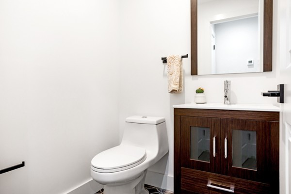 Photos of apartment on Brook St.,Somerville MA 02145