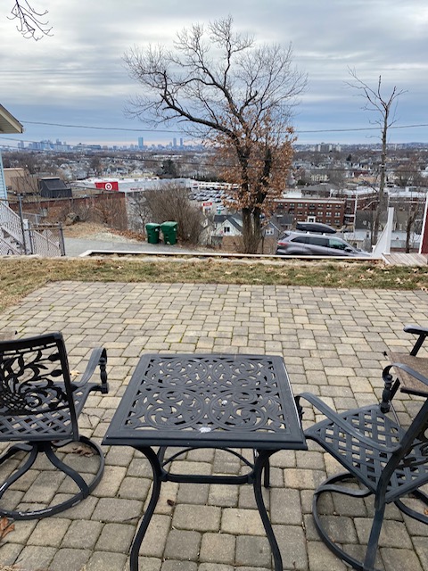 36 Hillsboro Rd, Medford